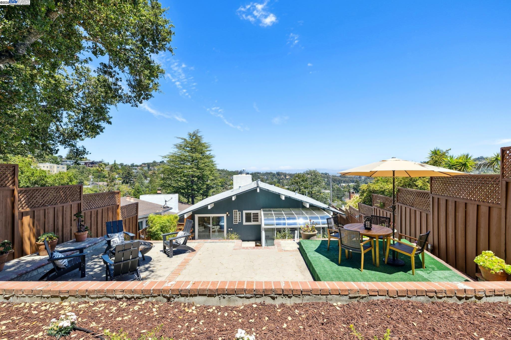 2140 Pullman Ave, Belmont, California 94002, 4 Bedrooms Bedrooms, 9 Rooms Rooms,4 BathroomsBathrooms,Residential,For Sale,2140 Pullman Ave,41106705
