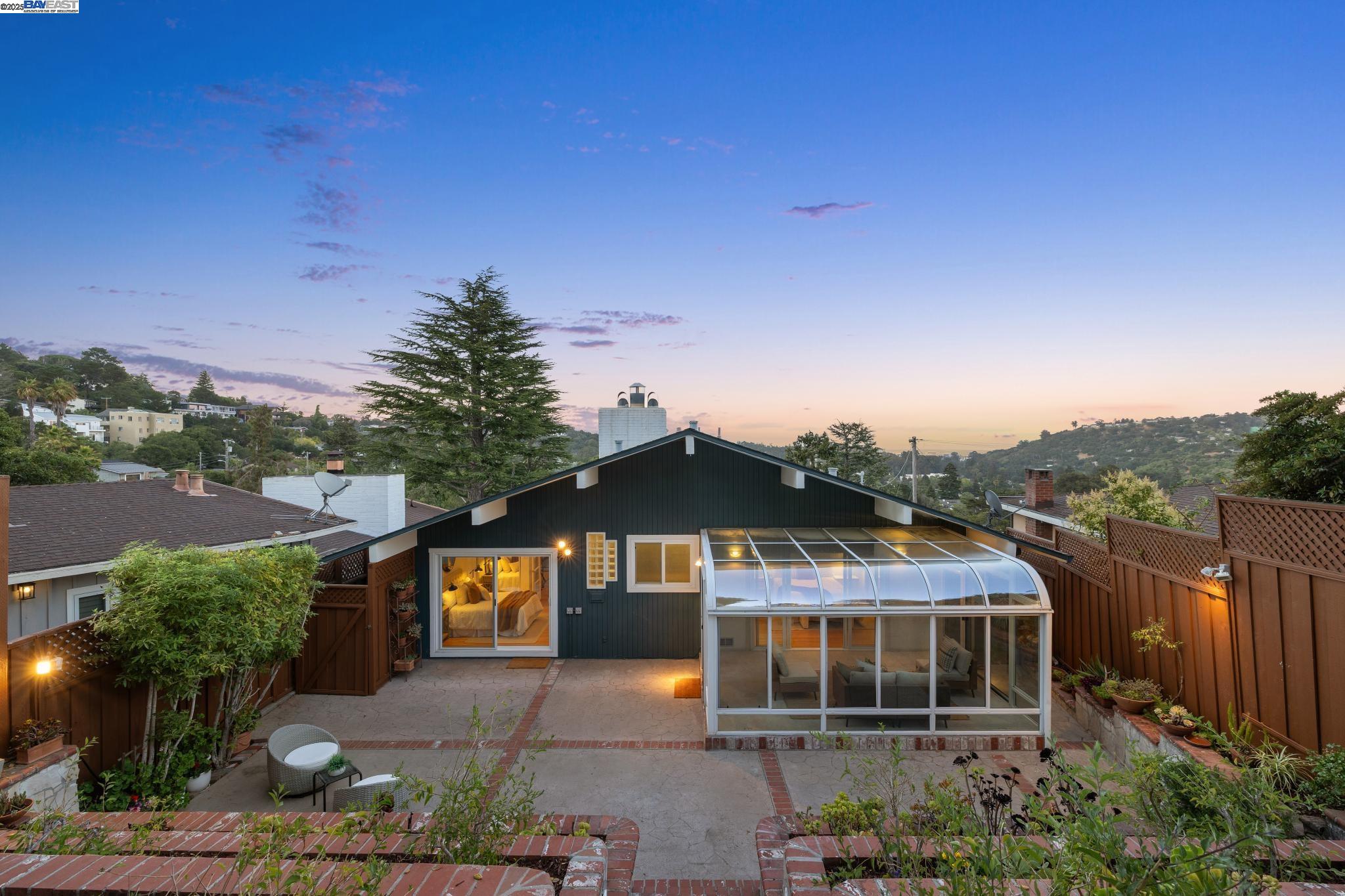 2140 Pullman Ave, Belmont, California 94002, 4 Bedrooms Bedrooms, 9 Rooms Rooms,4 BathroomsBathrooms,Residential,For Sale,2140 Pullman Ave,41106705