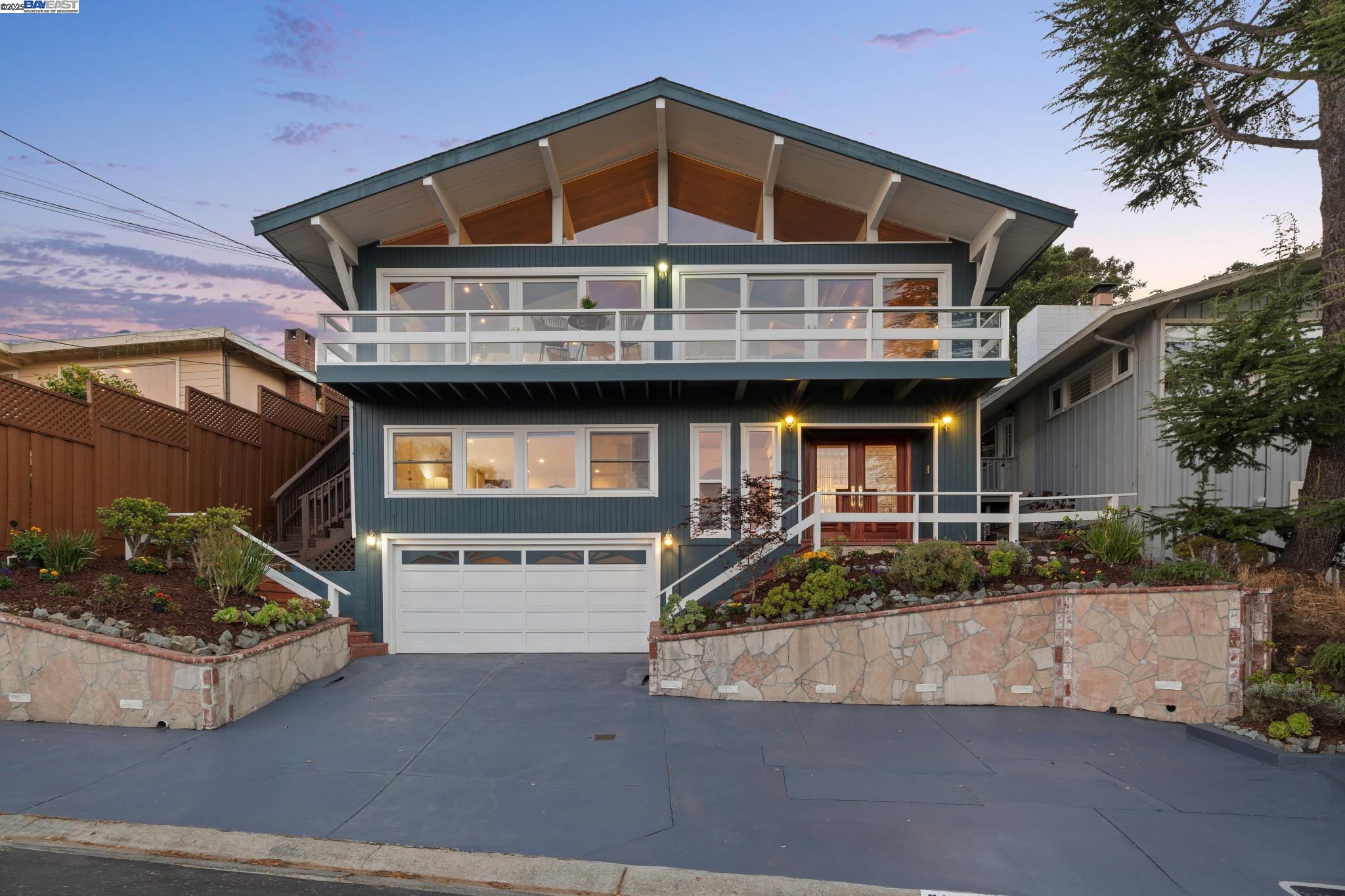 2140 Pullman Ave, Belmont, California 94002, 4 Bedrooms Bedrooms, 9 Rooms Rooms,4 BathroomsBathrooms,Residential,For Sale,2140 Pullman Ave,41106705