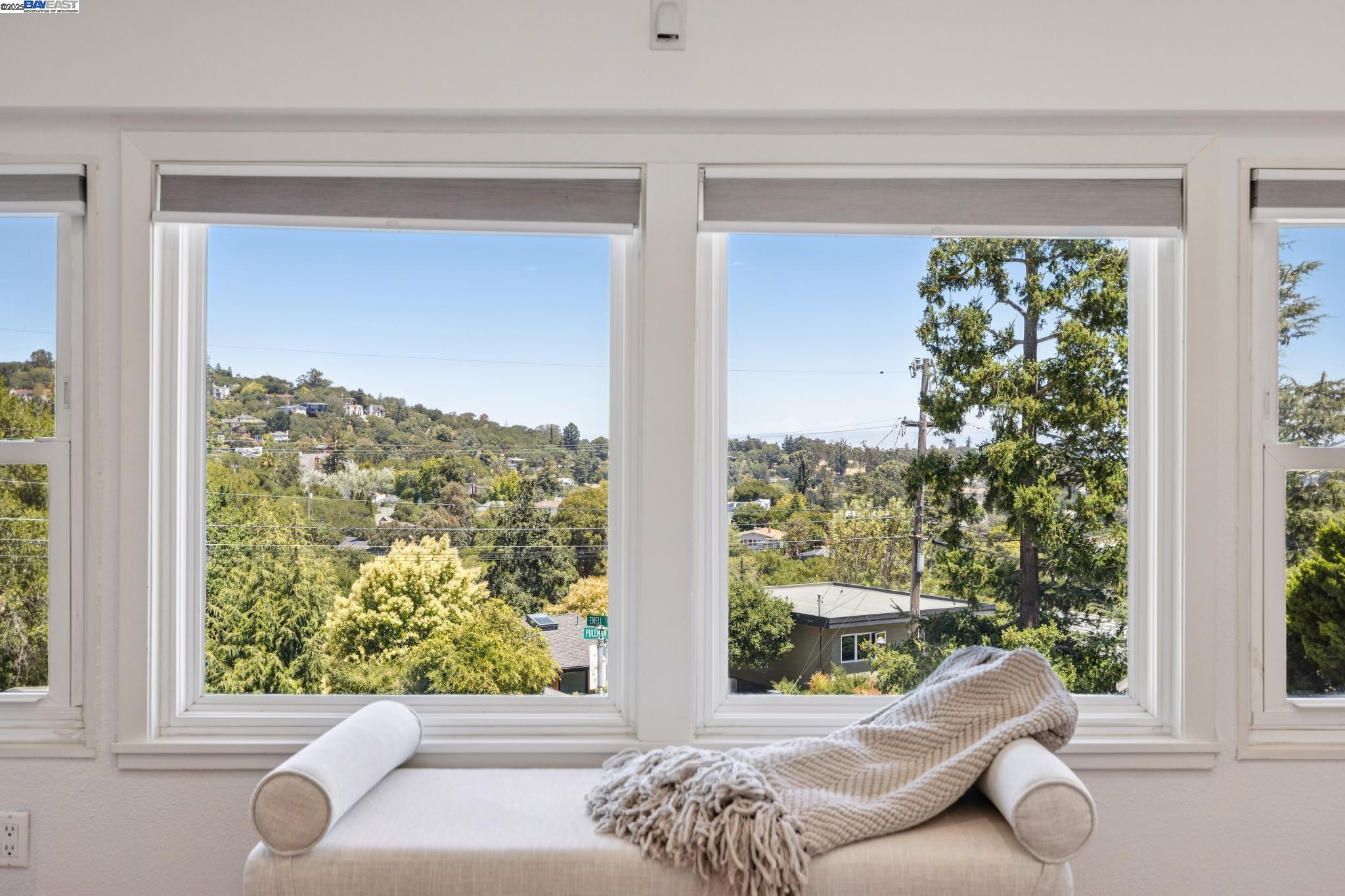 2140 Pullman Ave, Belmont, California 94002, 4 Bedrooms Bedrooms, 9 Rooms Rooms,4 BathroomsBathrooms,Residential,For Sale,2140 Pullman Ave,41106705