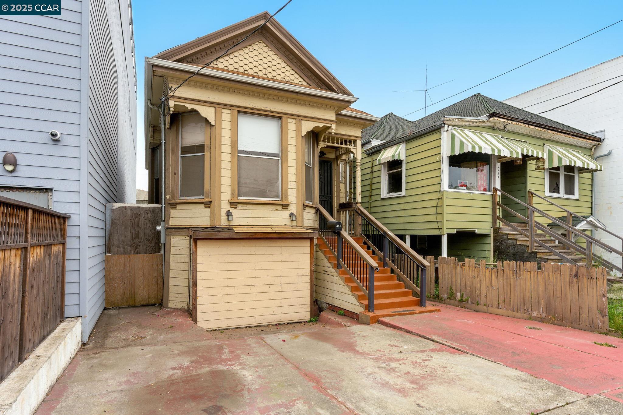2909 Union St, Oakland, California 94608, 3 Bedrooms Bedrooms, 4 Rooms Rooms,2 BathroomsBathrooms,Residential,For Sale,2909 Union St,41106707