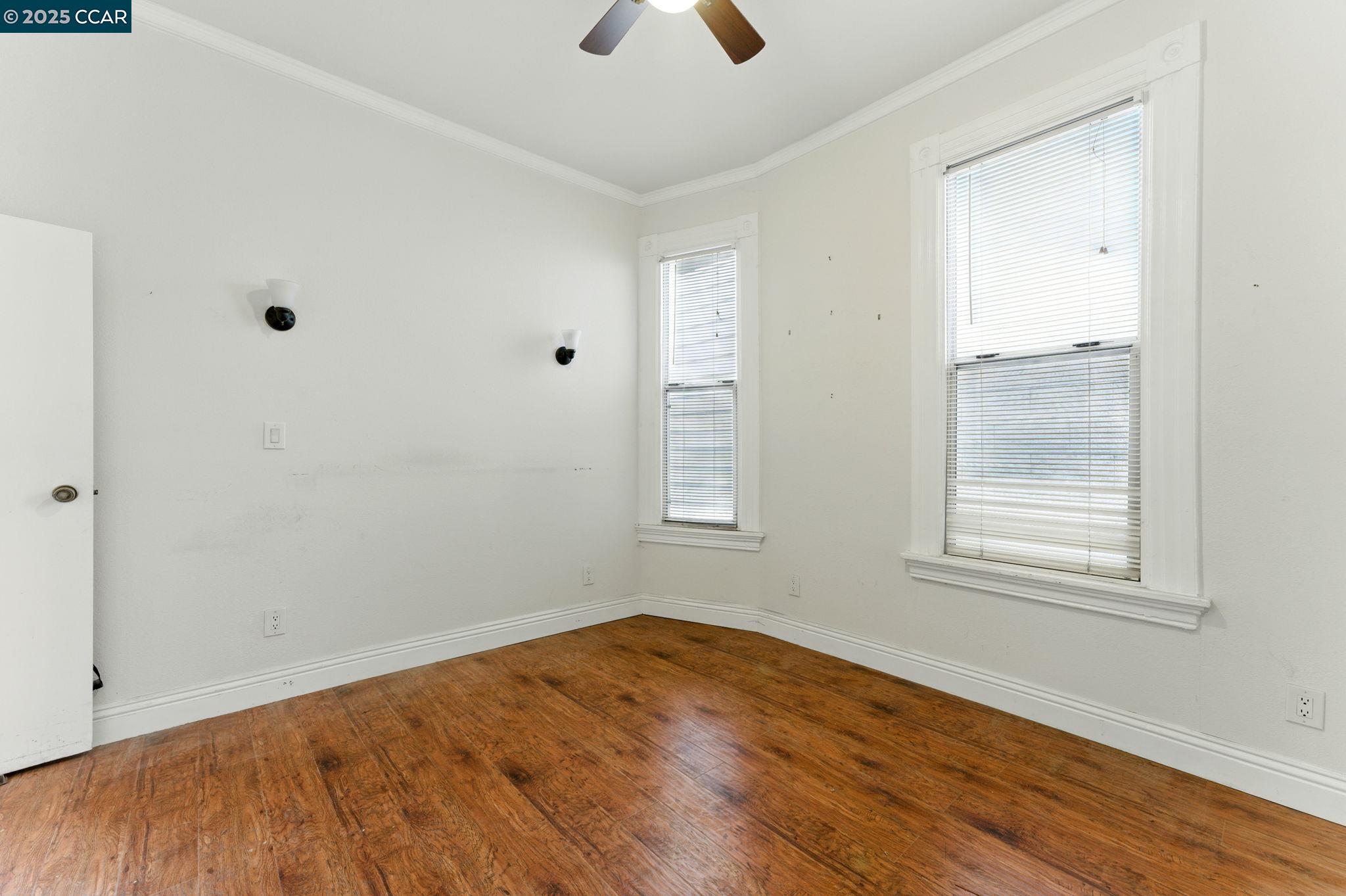 2909 Union St, Oakland, California 94608, 3 Bedrooms Bedrooms, 4 Rooms Rooms,2 BathroomsBathrooms,Residential,For Sale,2909 Union St,41106707