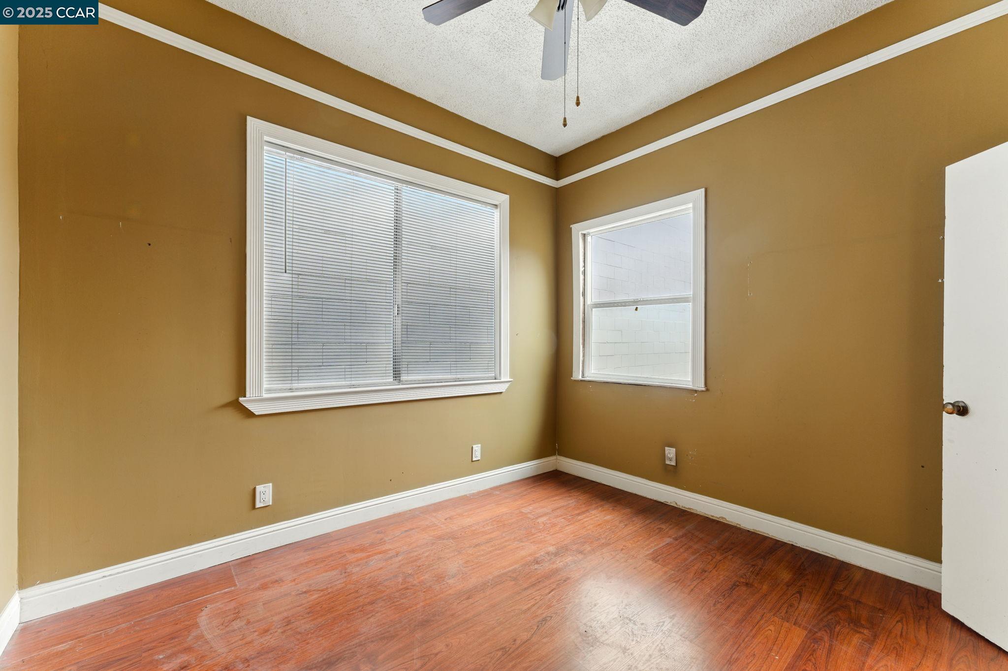 2909 Union St, Oakland, California 94608, 3 Bedrooms Bedrooms, 4 Rooms Rooms,2 BathroomsBathrooms,Residential,For Sale,2909 Union St,41106707