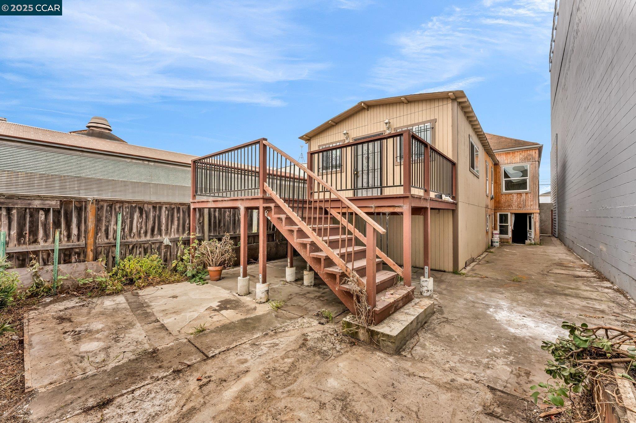 2909 Union St, Oakland, California 94608, 3 Bedrooms Bedrooms, 4 Rooms Rooms,2 BathroomsBathrooms,Residential,For Sale,2909 Union St,41106707