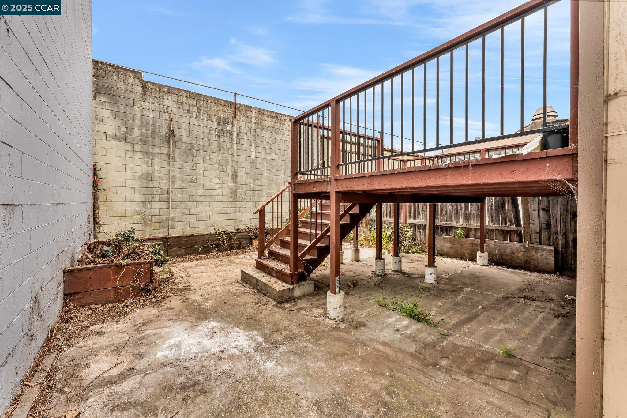 2909 Union St, Oakland, California 94608, 3 Bedrooms Bedrooms, 4 Rooms Rooms,2 BathroomsBathrooms,Residential,For Sale,2909 Union St,41106707