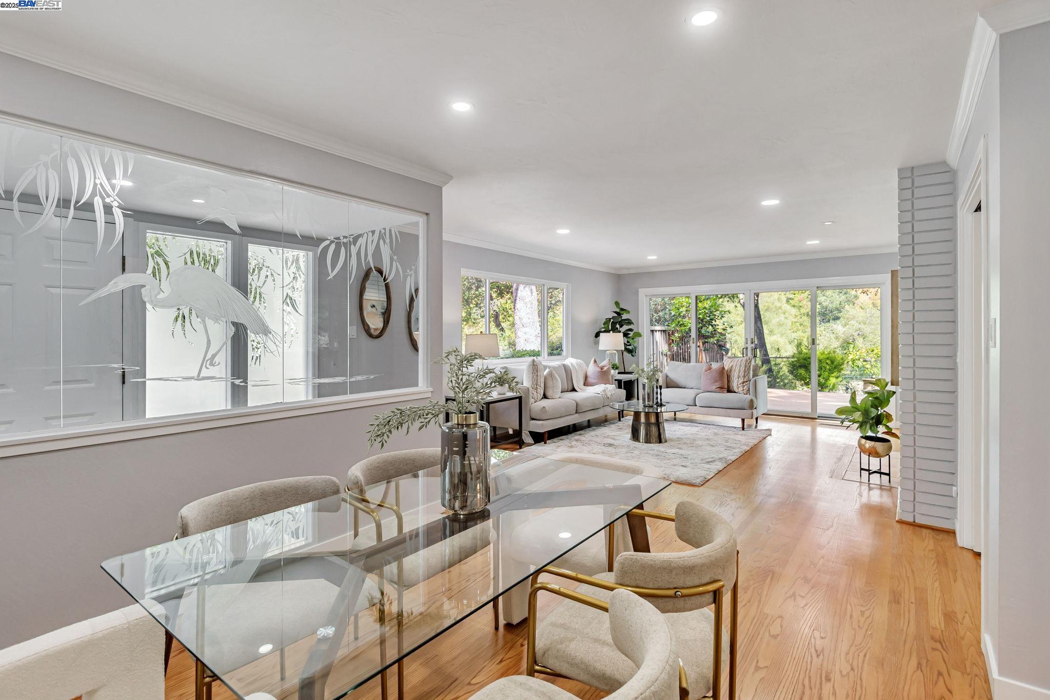 740 Dalehurst, San Mateo, California 94403, 3 Bedrooms Bedrooms, 7 Rooms Rooms,2 BathroomsBathrooms,Residential,For Sale,740 Dalehurst,41106708