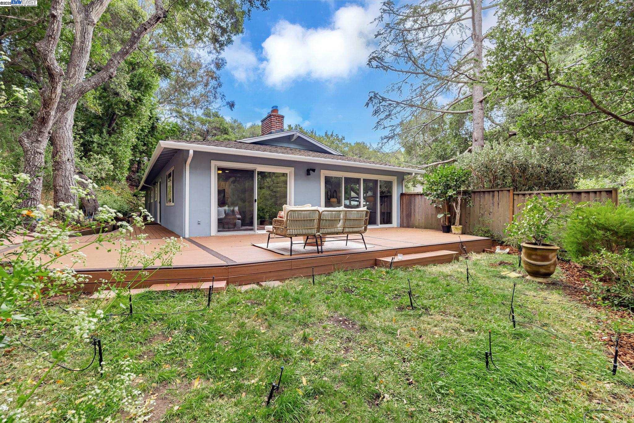 740 Dalehurst, San Mateo, California 94403, 3 Bedrooms Bedrooms, 7 Rooms Rooms,2 BathroomsBathrooms,Residential,For Sale,740 Dalehurst,41106708