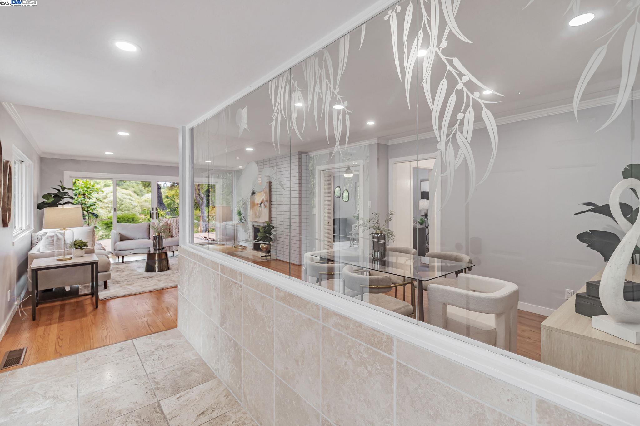 740 Dalehurst, San Mateo, California 94403, 3 Bedrooms Bedrooms, 7 Rooms Rooms,2 BathroomsBathrooms,Residential,For Sale,740 Dalehurst,41106708