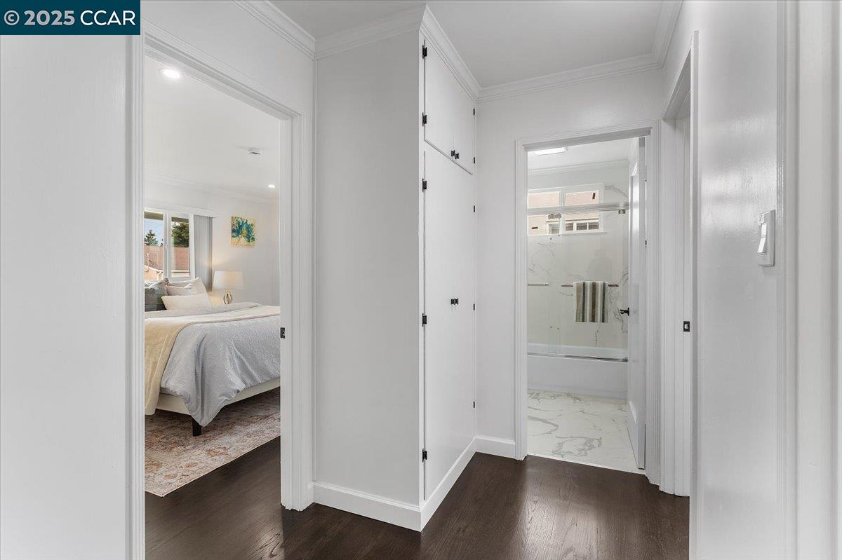 17246 Via La Jolla, San Lorenzo, California 94580, 3 Bedrooms Bedrooms, 6 Rooms Rooms,1 BathroomBathrooms,Residential,For Sale,17246 Via La Jolla,41106709