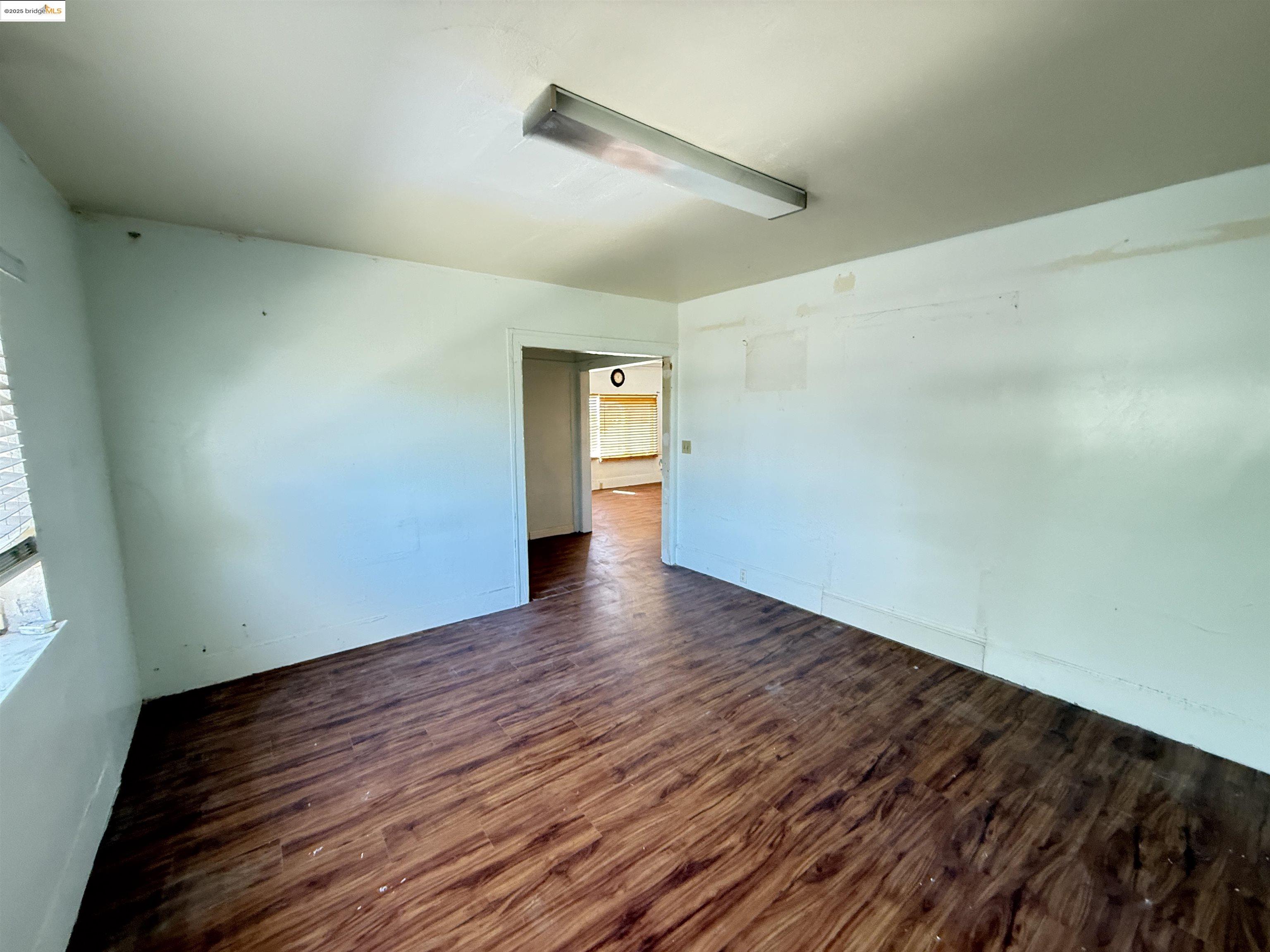 9524 Thermal St, Oakland, California 94605, 2 Bedrooms Bedrooms, 6 Rooms Rooms,1 BathroomBathrooms,Residential,For Sale,9524 Thermal St,41106711