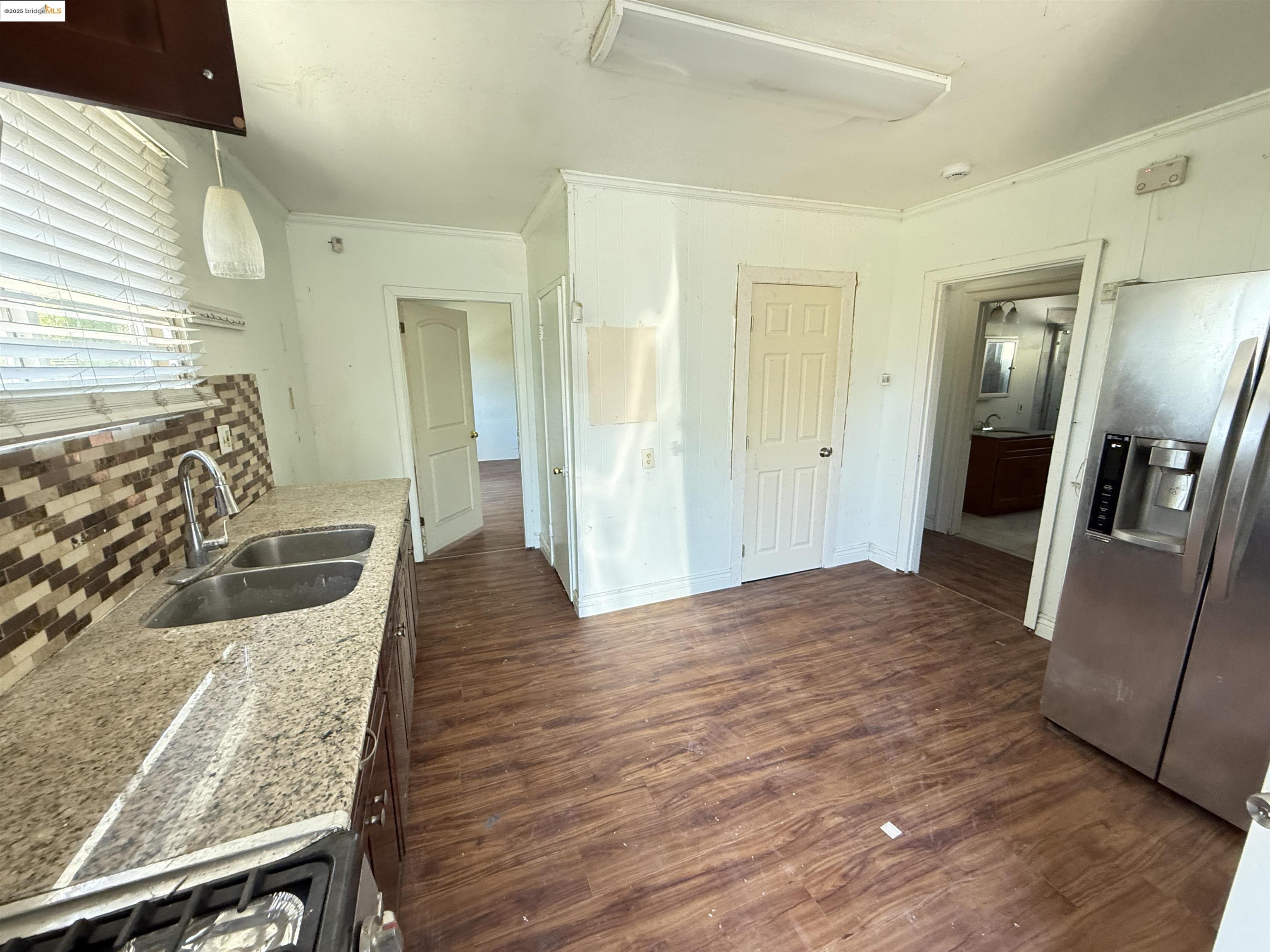 9524 Thermal St, Oakland, California 94605, 2 Bedrooms Bedrooms, 6 Rooms Rooms,1 BathroomBathrooms,Residential,For Sale,9524 Thermal St,41106711