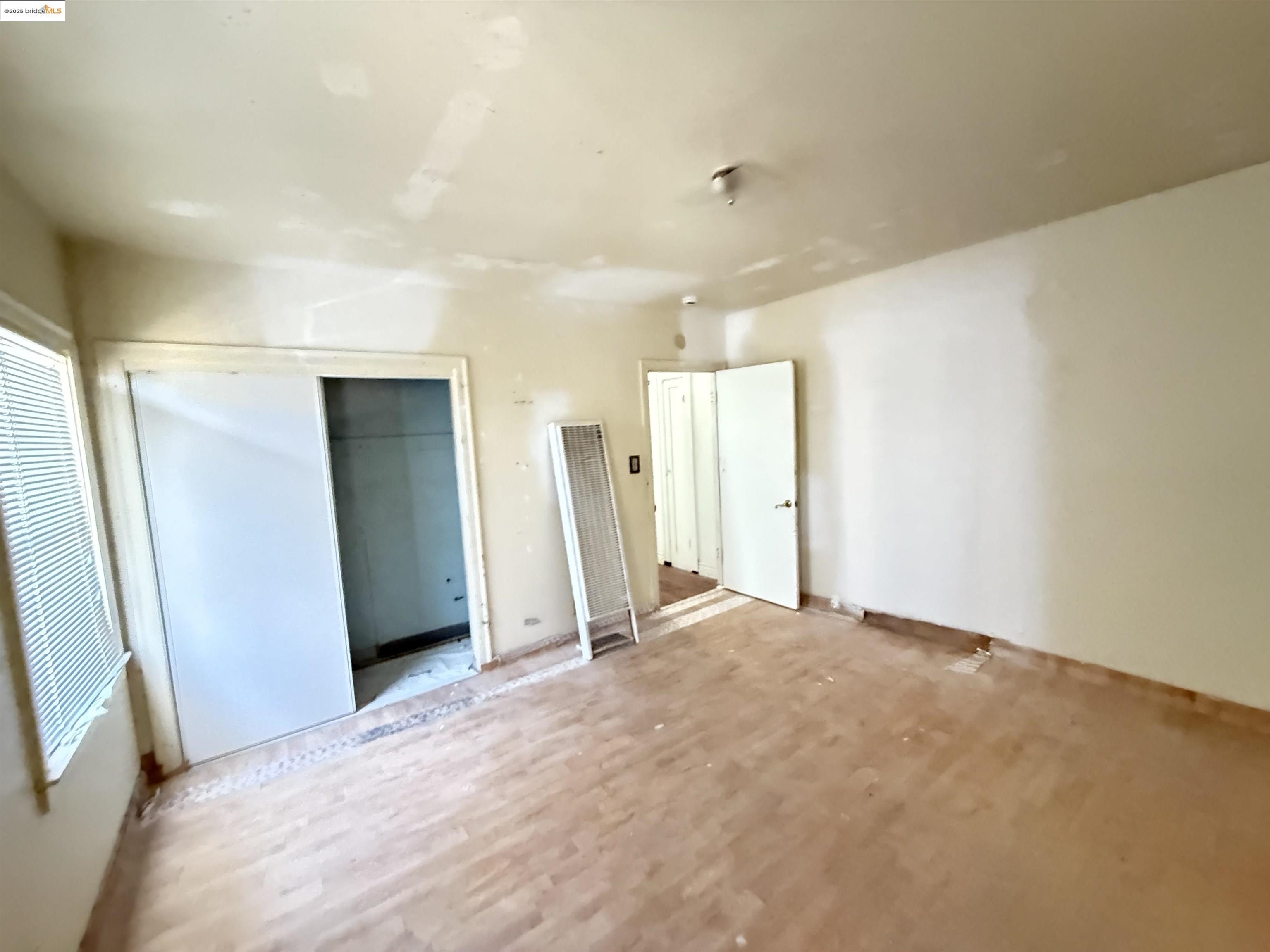 9524 Thermal St, Oakland, California 94605, 2 Bedrooms Bedrooms, 6 Rooms Rooms,1 BathroomBathrooms,Residential,For Sale,9524 Thermal St,41106711