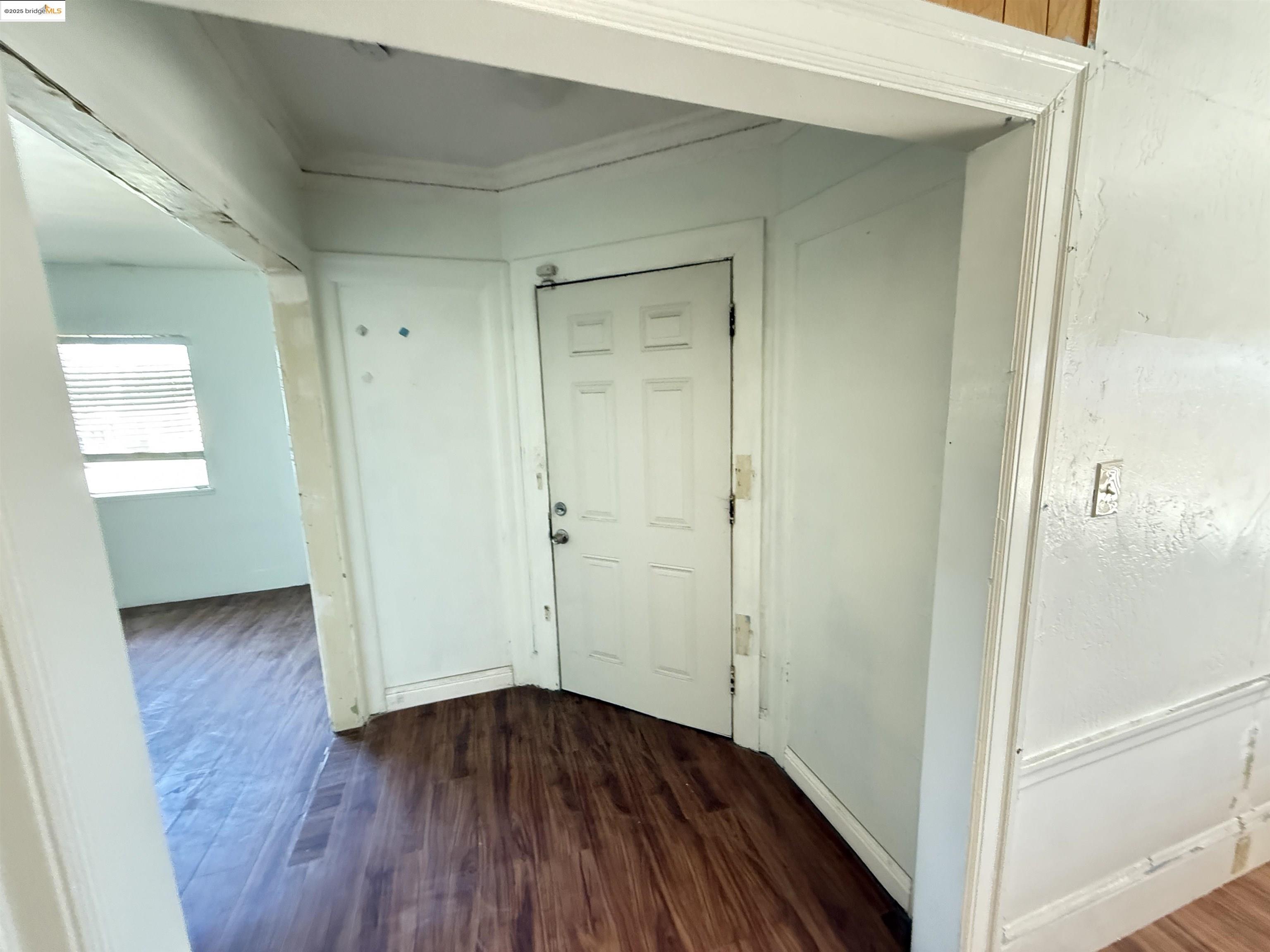 9524 Thermal St, Oakland, California 94605, 2 Bedrooms Bedrooms, 6 Rooms Rooms,1 BathroomBathrooms,Residential,For Sale,9524 Thermal St,41106711