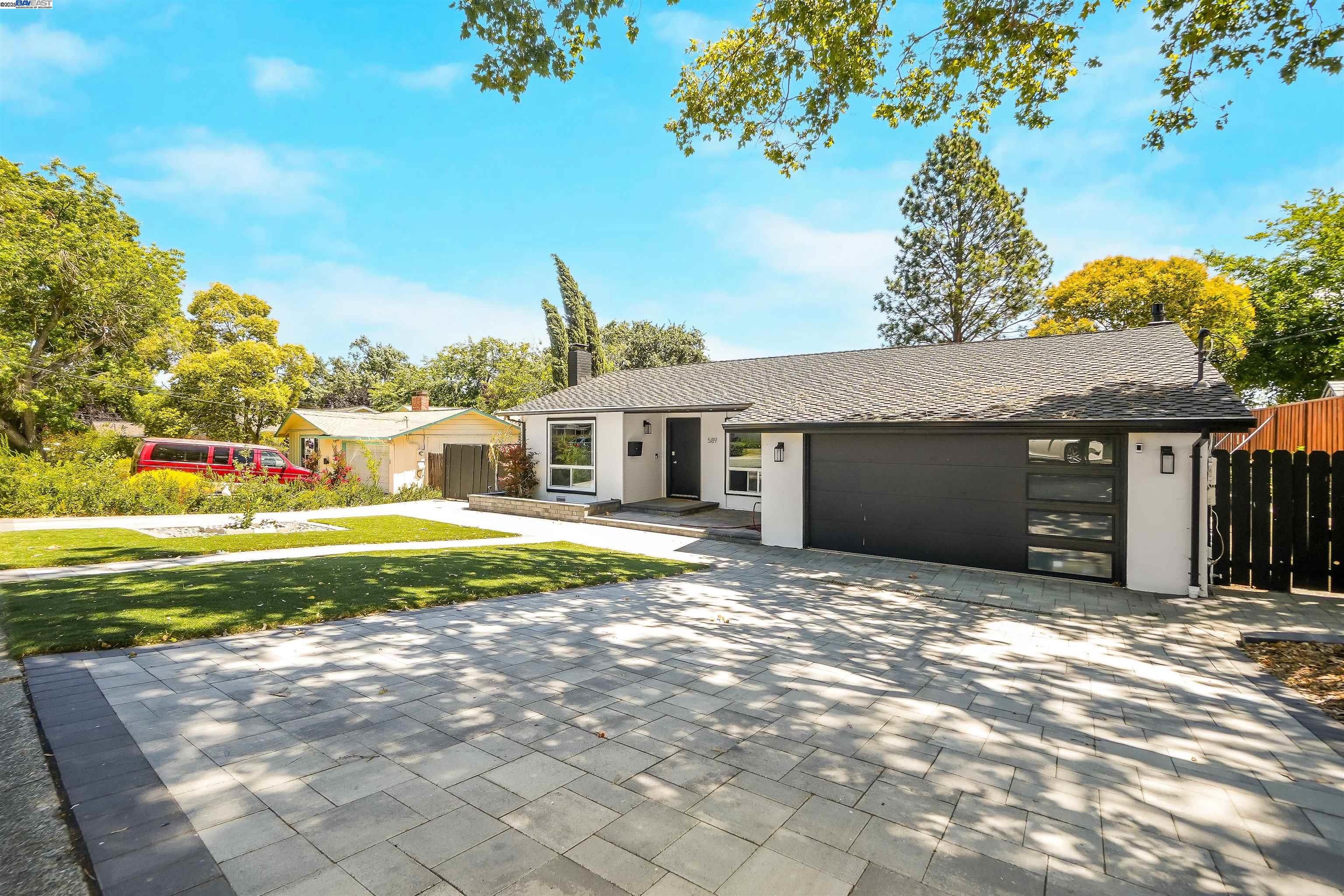 589 Maureen Ln, Pleasant Hill, California 94523, 3 Bedrooms Bedrooms, 8 Rooms Rooms,2 BathroomsBathrooms,Residential,For Sale,589 Maureen Ln,41106713