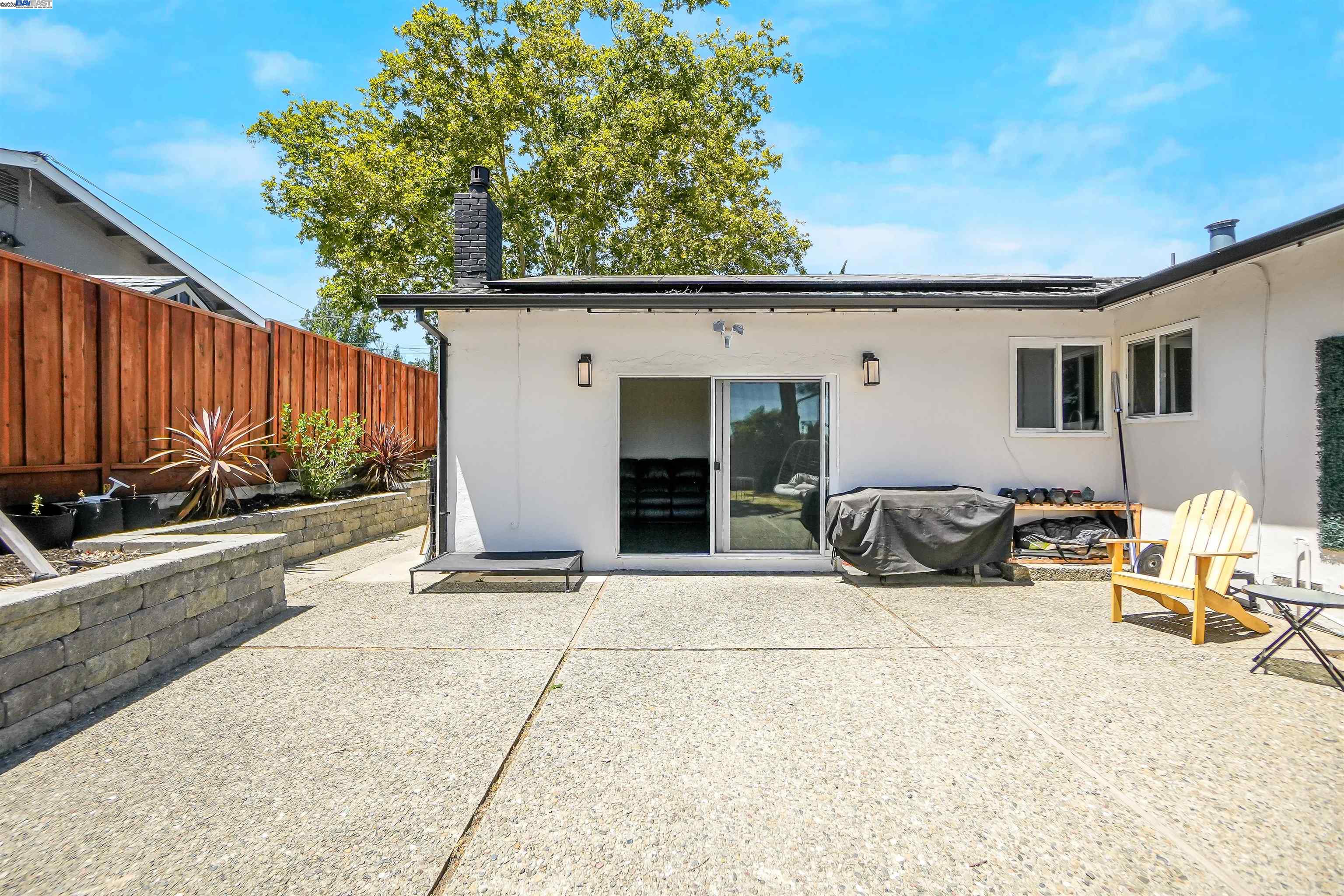 589 Maureen Ln, Pleasant Hill, California 94523, 3 Bedrooms Bedrooms, 8 Rooms Rooms,2 BathroomsBathrooms,Residential,For Sale,589 Maureen Ln,41106713