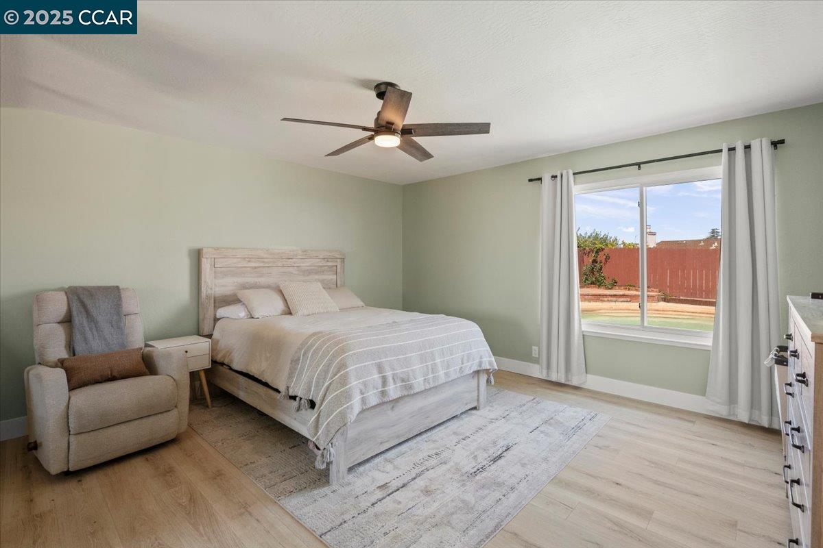 118 Cottonwood Ct, Hercules, California 94547, 3 Bedrooms Bedrooms, 8 Rooms Rooms,2 BathroomsBathrooms,Residential,For Sale,118 Cottonwood Ct,41106714