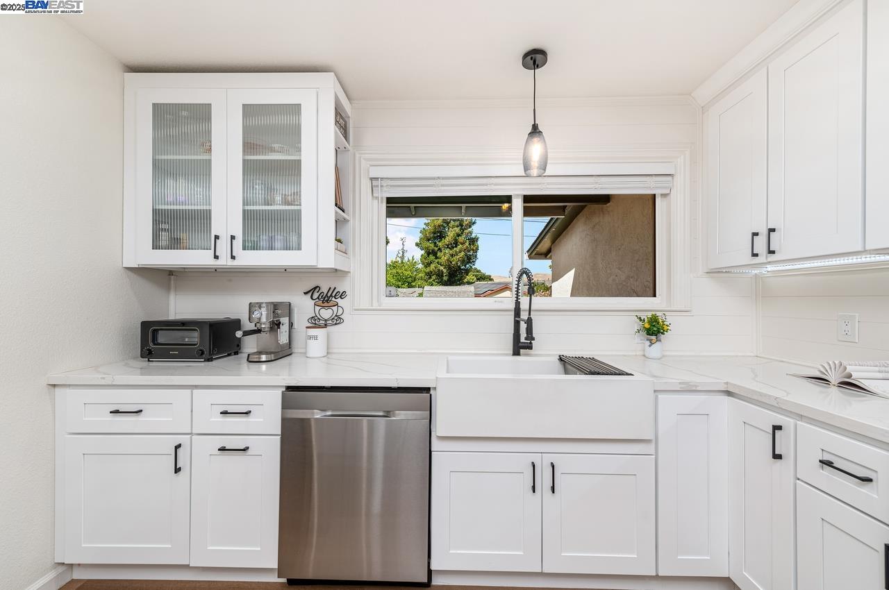 5508 Connecticut Dr, Concord, California 94521, 3 Bedrooms Bedrooms, 5 Rooms Rooms,2 BathroomsBathrooms,Residential,For Sale,5508 Connecticut Dr,41106722