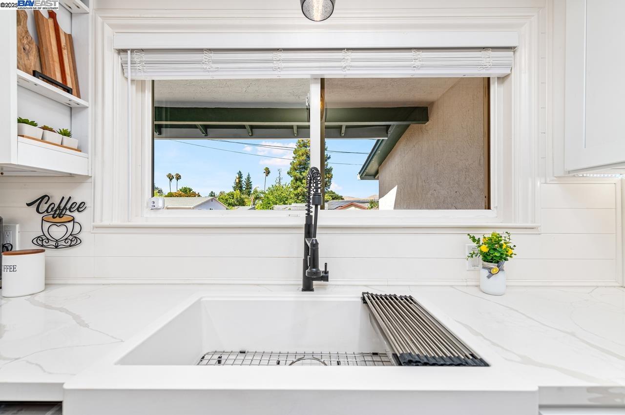 5508 Connecticut Dr, Concord, California 94521, 3 Bedrooms Bedrooms, 5 Rooms Rooms,2 BathroomsBathrooms,Residential,For Sale,5508 Connecticut Dr,41106722