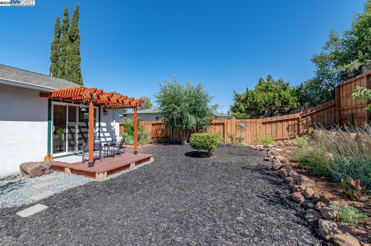 5508 Connecticut Dr, Concord, California 94521, 3 Bedrooms Bedrooms, 5 Rooms Rooms,2 BathroomsBathrooms,Residential,For Sale,5508 Connecticut Dr,41106722
