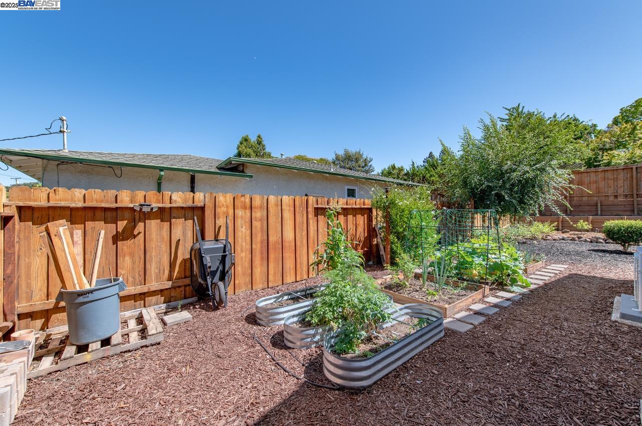 5508 Connecticut Dr, Concord, California 94521, 3 Bedrooms Bedrooms, 5 Rooms Rooms,2 BathroomsBathrooms,Residential,For Sale,5508 Connecticut Dr,41106722