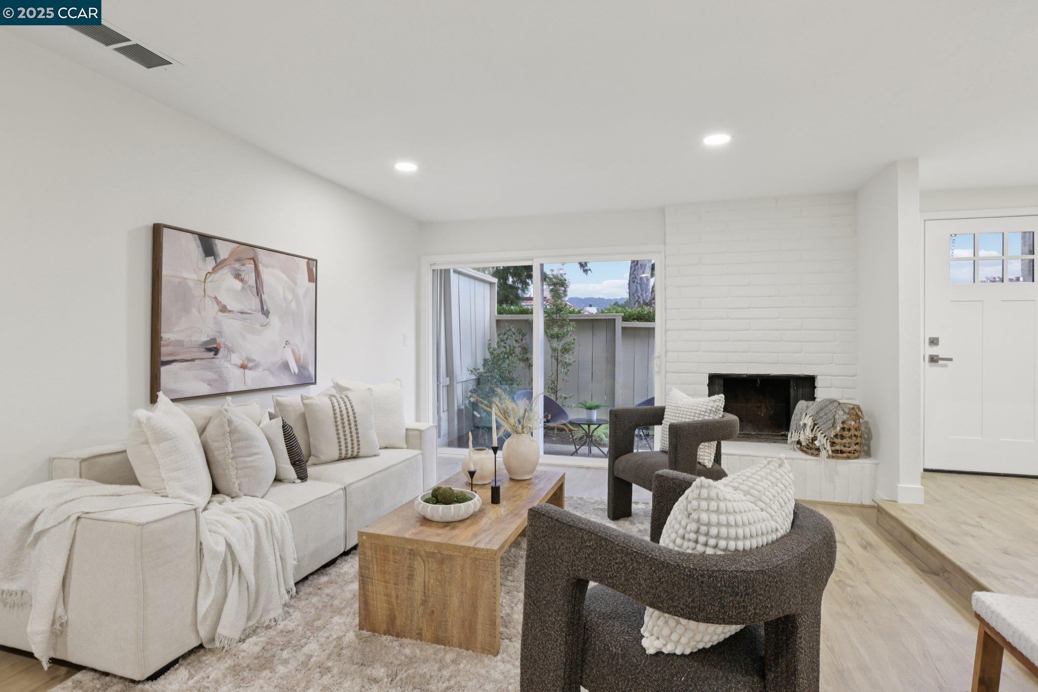 1422 Camino Peral, Moraga, California 94556, 3 Bedrooms Bedrooms, 8 Rooms Rooms,2 BathroomsBathrooms,Residential,For Sale,1422 Camino Peral,41106724