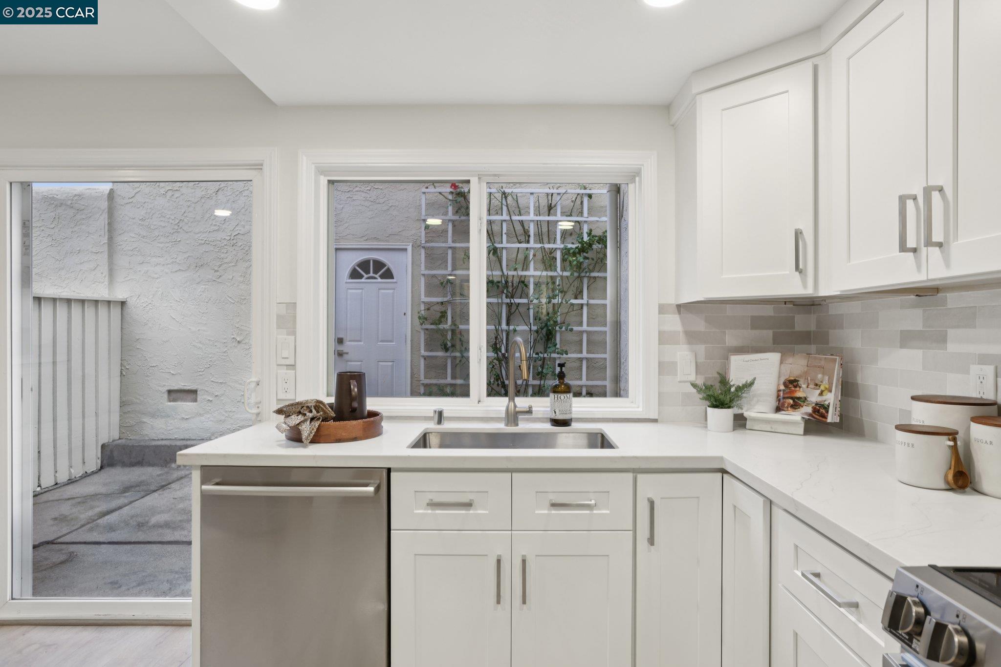 1422 Camino Peral, Moraga, California 94556, 3 Bedrooms Bedrooms, 8 Rooms Rooms,2 BathroomsBathrooms,Residential,For Sale,1422 Camino Peral,41106724