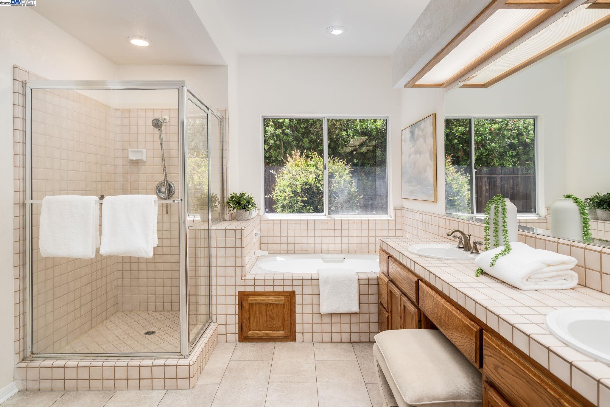 851 Independence Ct, Pleasanton, California 94566, 3 Bedrooms Bedrooms, 9 Rooms Rooms,3 BathroomsBathrooms,Residential,For Sale,851 Independence Ct,41106727