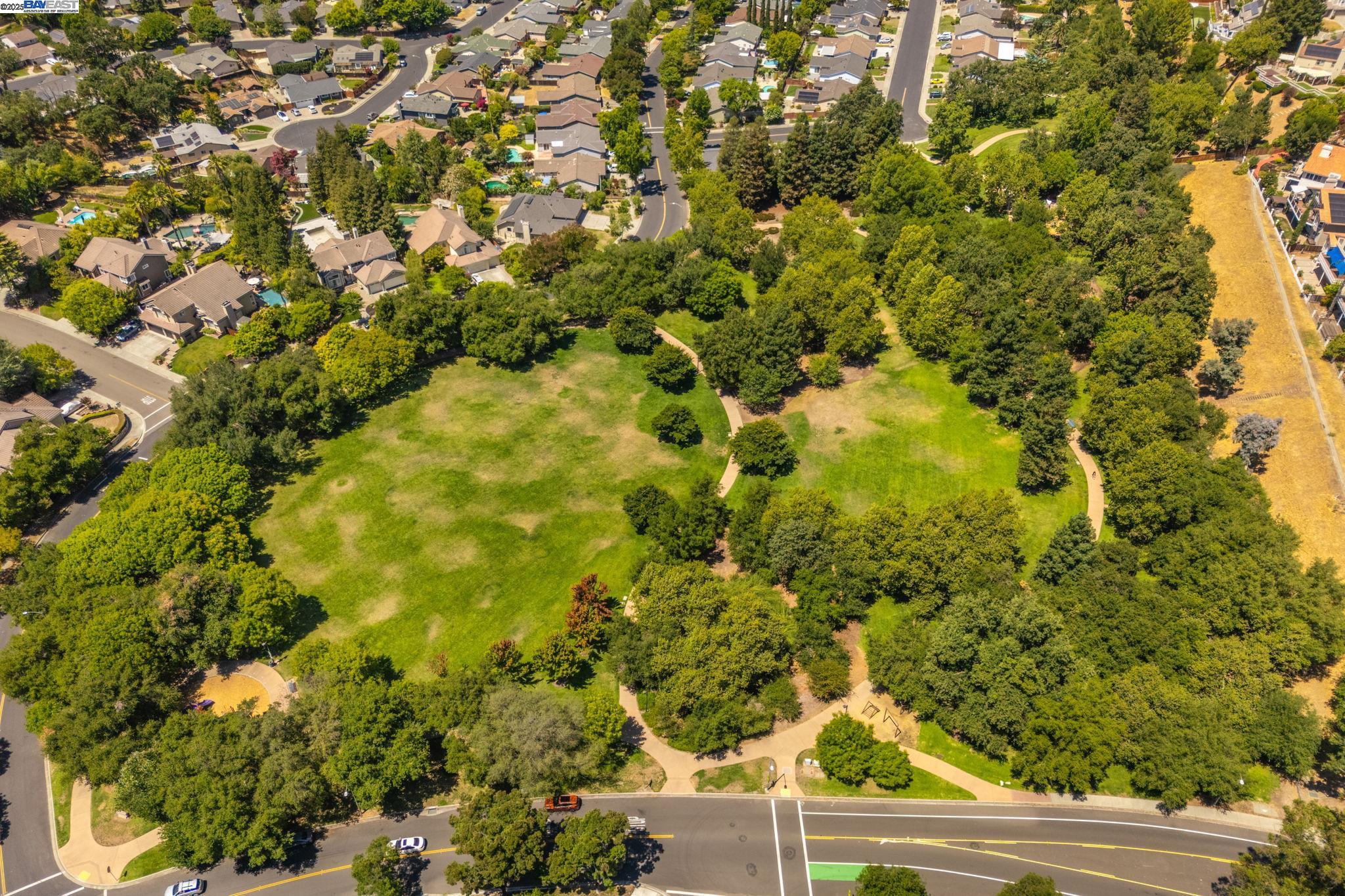 851 Independence Ct, Pleasanton, California 94566, 3 Bedrooms Bedrooms, 9 Rooms Rooms,3 BathroomsBathrooms,Residential,For Sale,851 Independence Ct,41106727