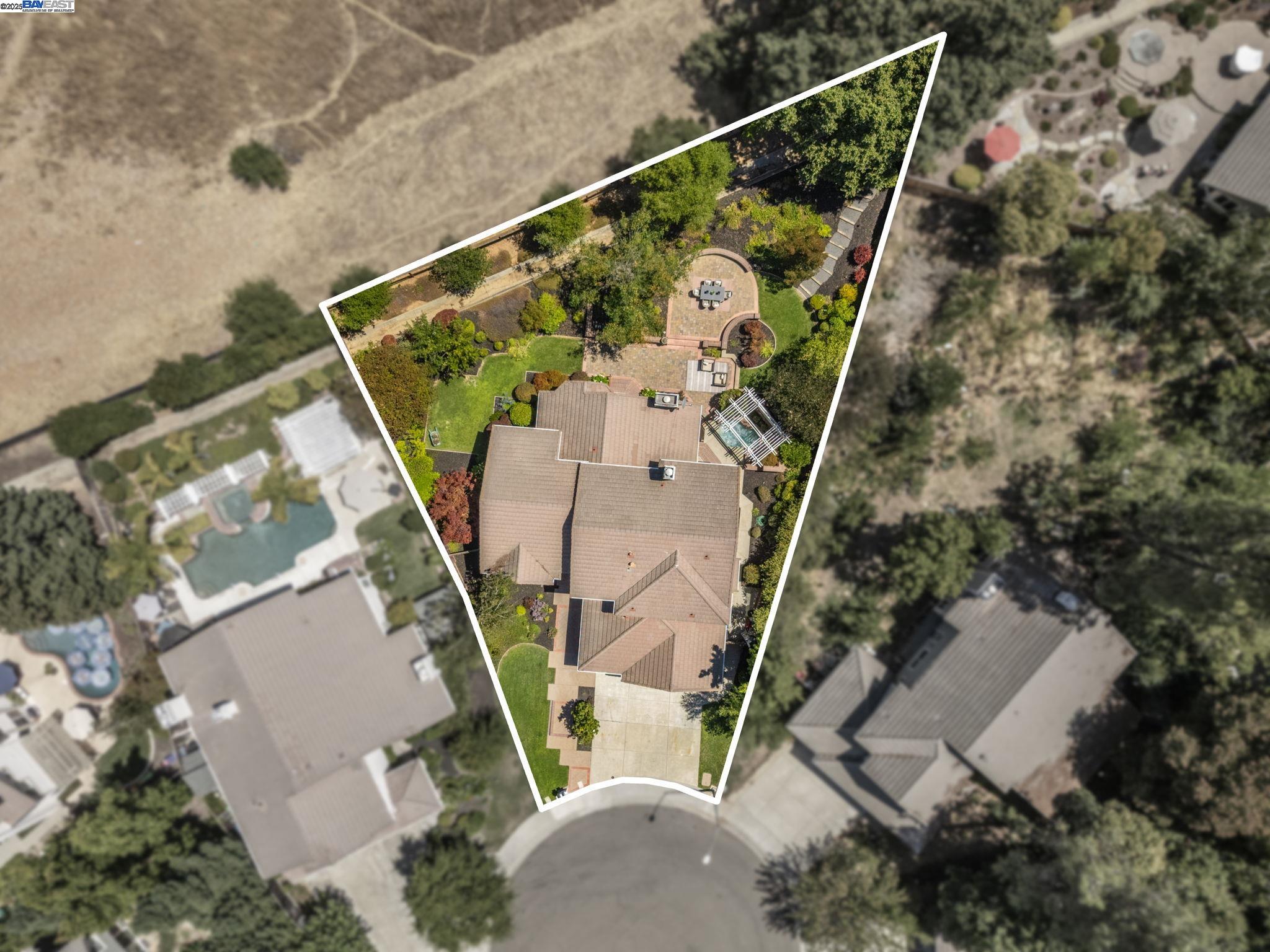 851 Independence Ct, Pleasanton, California 94566, 3 Bedrooms Bedrooms, 9 Rooms Rooms,3 BathroomsBathrooms,Residential,For Sale,851 Independence Ct,41106727