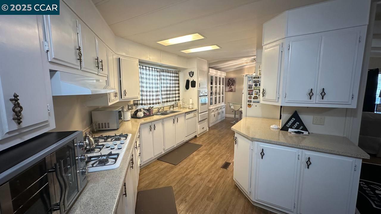 367 Ravine Cir, Rancho Cordova, California 95670, 2 Bedrooms Bedrooms, 5 Rooms Rooms,2 BathroomsBathrooms,Manufactured In Park,For Sale,367 Ravine Cir,41106729