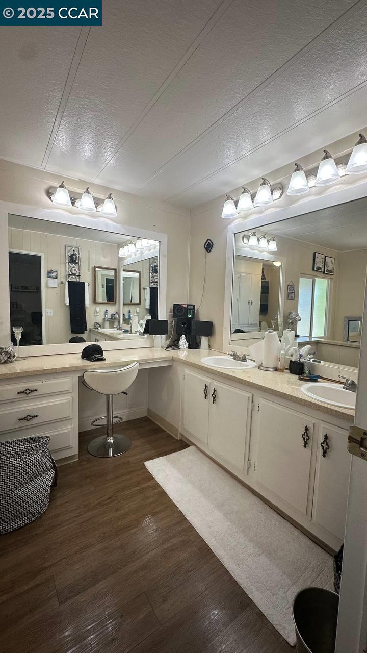 367 Ravine Cir, Rancho Cordova, California 95670, 2 Bedrooms Bedrooms, 5 Rooms Rooms,2 BathroomsBathrooms,Manufactured In Park,For Sale,367 Ravine Cir,41106729