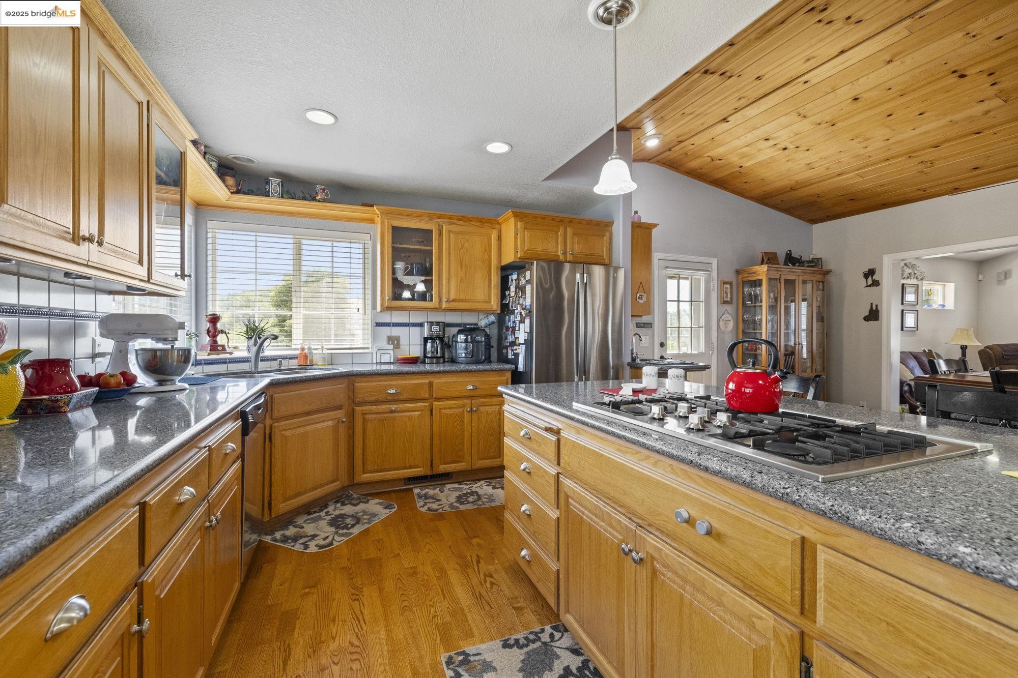 15595 Curtis Cir, Sonora, California 95370, 3 Bedrooms Bedrooms, 7 Rooms Rooms,2 BathroomsBathrooms,Residential,For Sale,15595 Curtis Cir,41106732