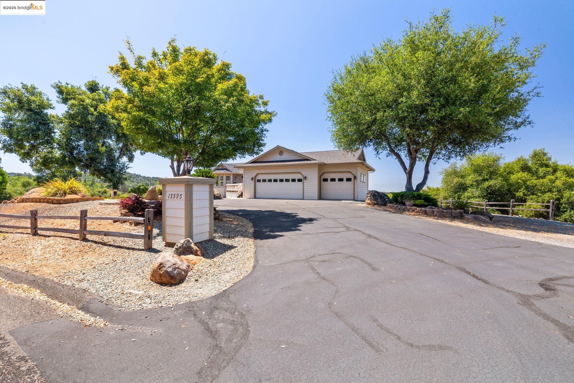 15595 Curtis Cir, Sonora, California 95370, 3 Bedrooms Bedrooms, 7 Rooms Rooms,2 BathroomsBathrooms,Residential,For Sale,15595 Curtis Cir,41106732