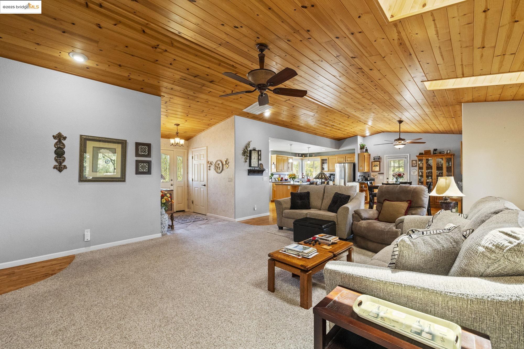 15595 Curtis Cir, Sonora, California 95370, 3 Bedrooms Bedrooms, 7 Rooms Rooms,2 BathroomsBathrooms,Residential,For Sale,15595 Curtis Cir,41106732