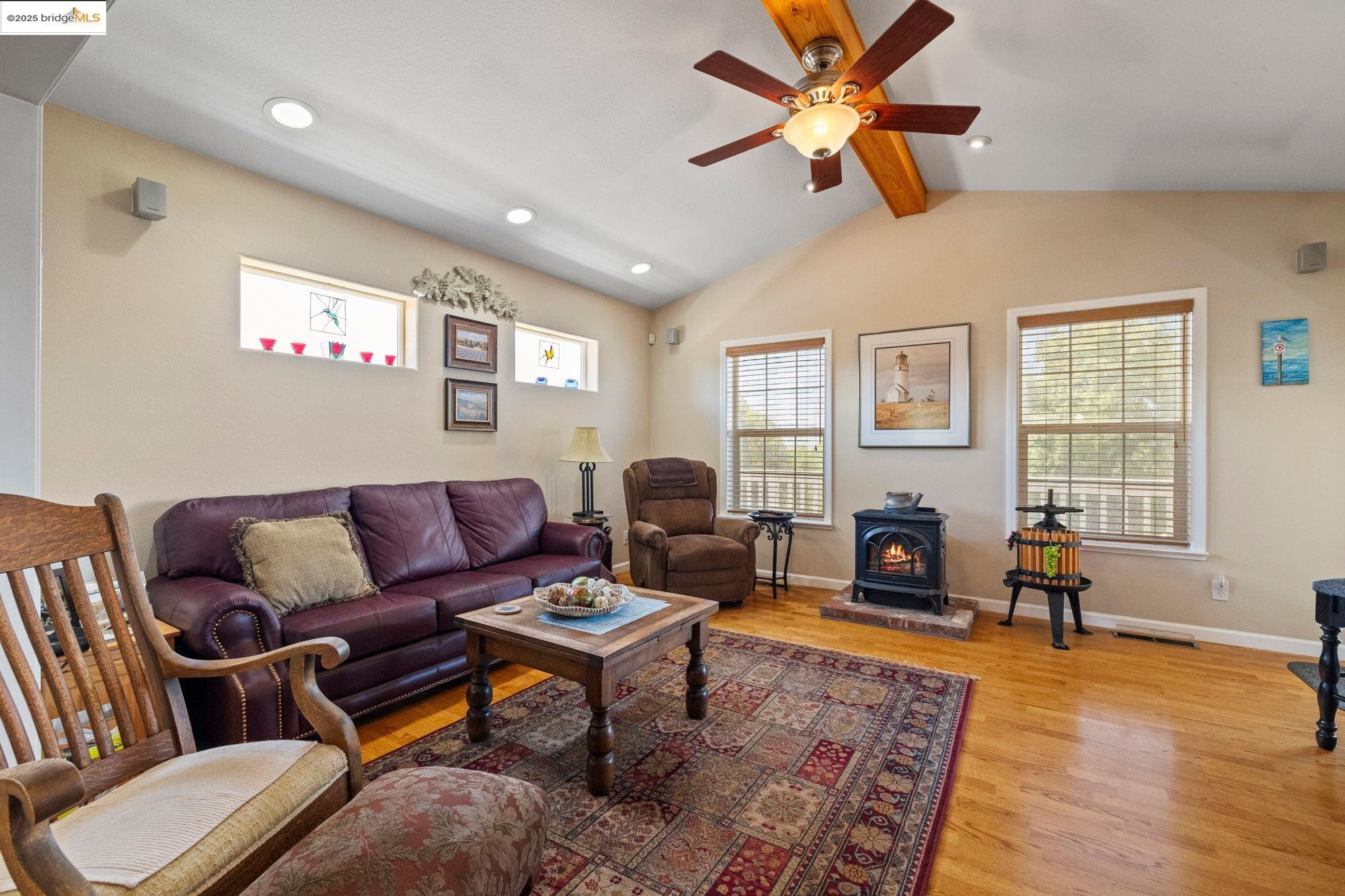 15595 Curtis Cir, Sonora, California 95370, 3 Bedrooms Bedrooms, 7 Rooms Rooms,2 BathroomsBathrooms,Residential,For Sale,15595 Curtis Cir,41106732