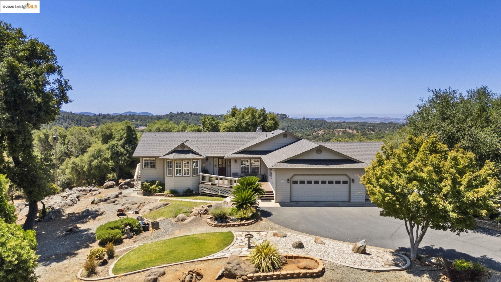 15595 Curtis Cir, Sonora, California 95370, 3 Bedrooms Bedrooms, 7 Rooms Rooms,2 BathroomsBathrooms,Residential,For Sale,15595 Curtis Cir,41106732