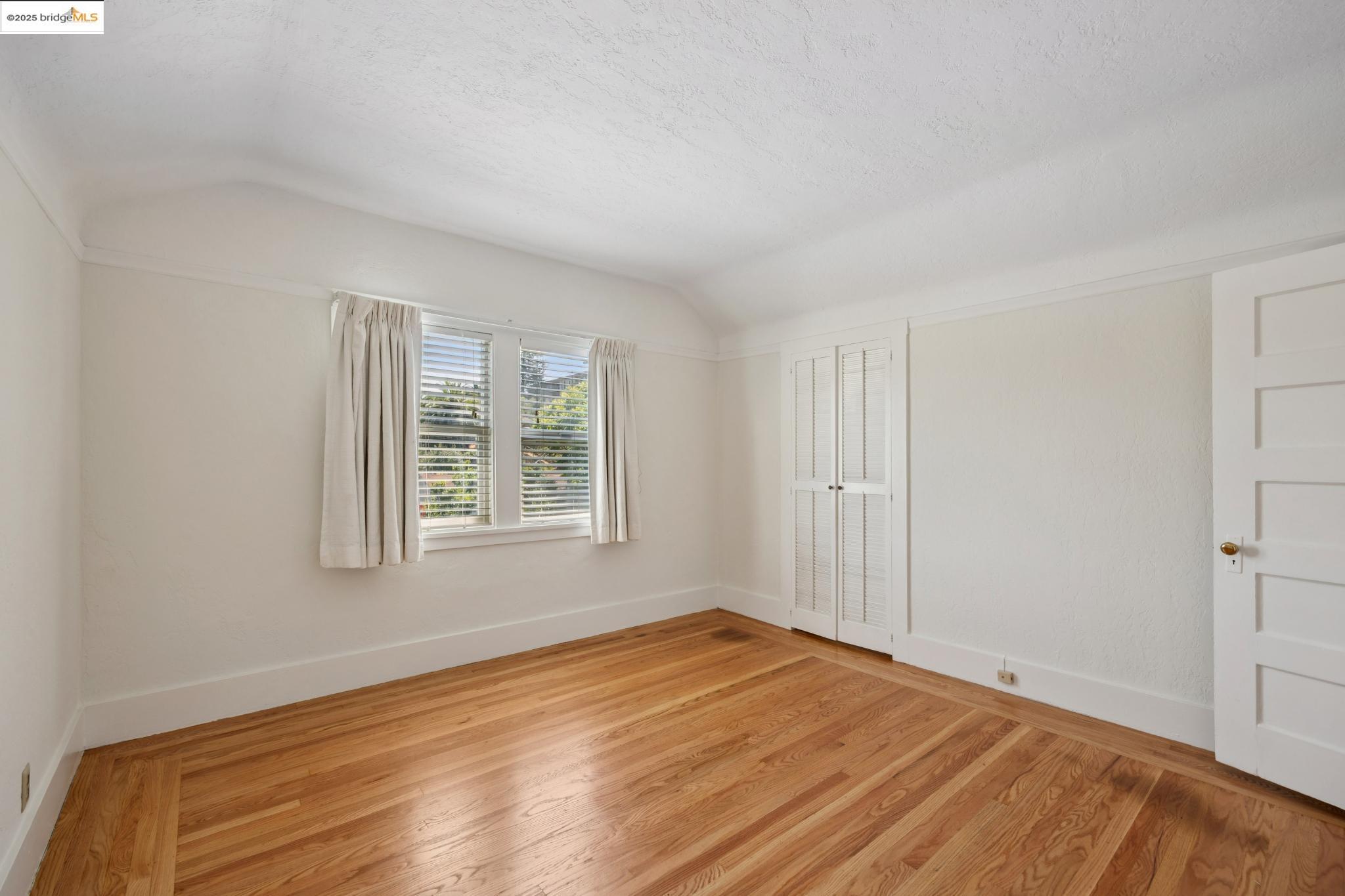 632 Valle Vista Ave, Oakland, California 94610, 3 Bedrooms Bedrooms, 6 Rooms Rooms,2 BathroomsBathrooms,Residential,For Sale,632 Valle Vista Ave,41106734