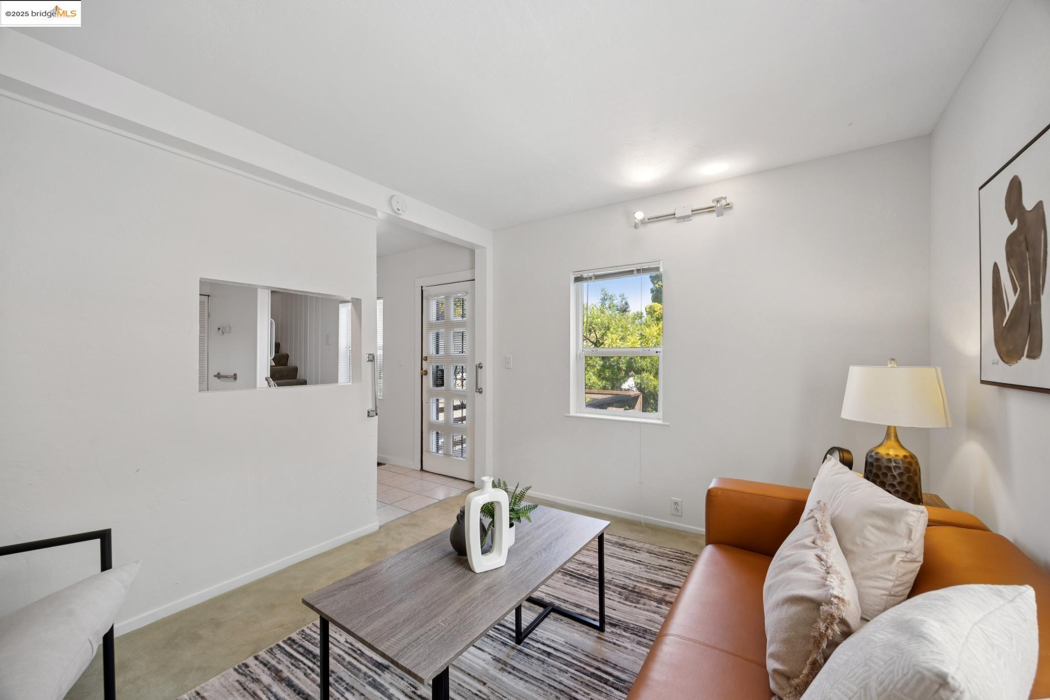 632 Valle Vista Ave, Oakland, California 94610, 3 Bedrooms Bedrooms, 6 Rooms Rooms,2 BathroomsBathrooms,Residential,For Sale,632 Valle Vista Ave,41106734