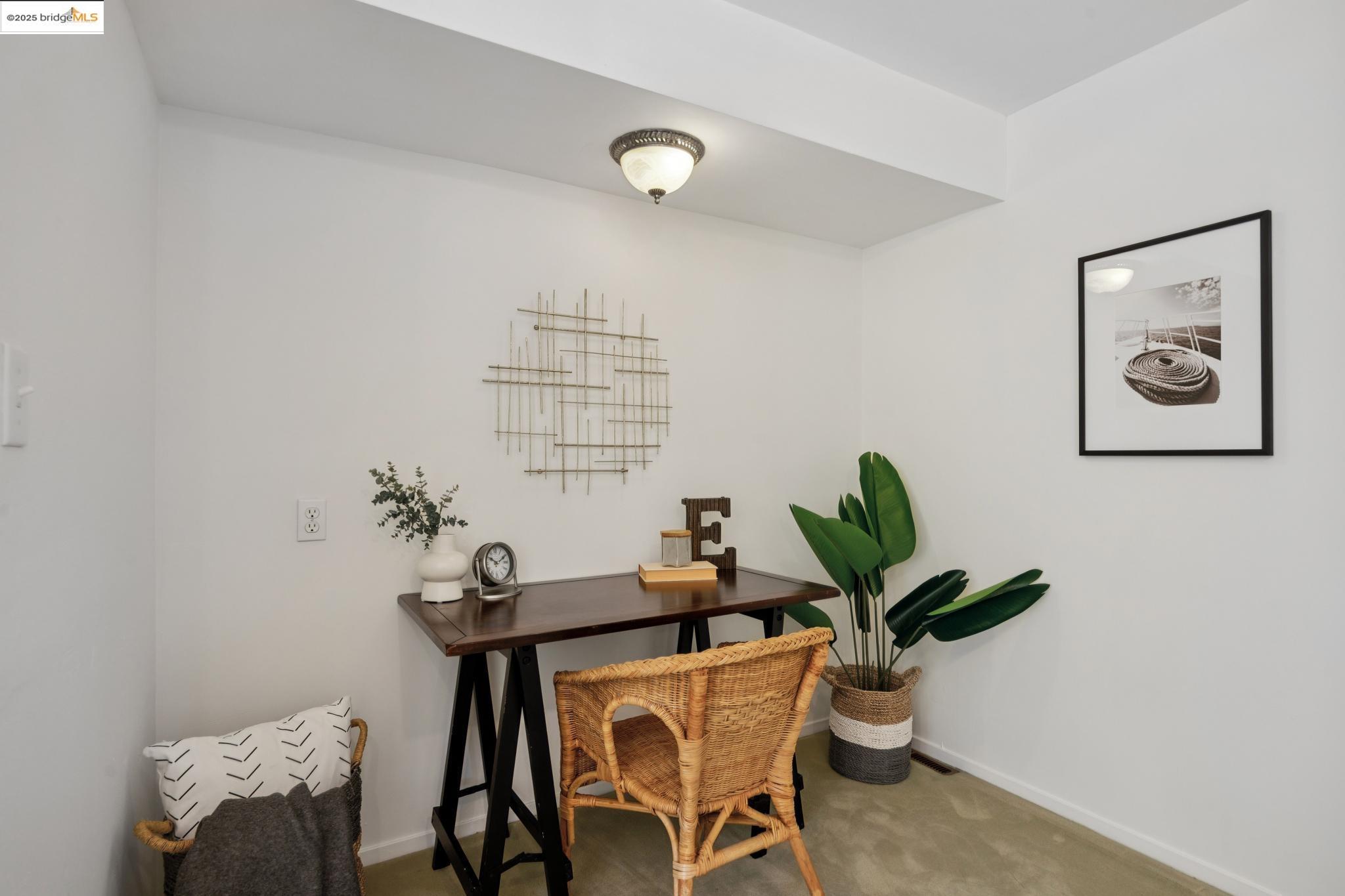 632 Valle Vista Ave, Oakland, California 94610, 3 Bedrooms Bedrooms, 6 Rooms Rooms,2 BathroomsBathrooms,Residential,For Sale,632 Valle Vista Ave,41106734