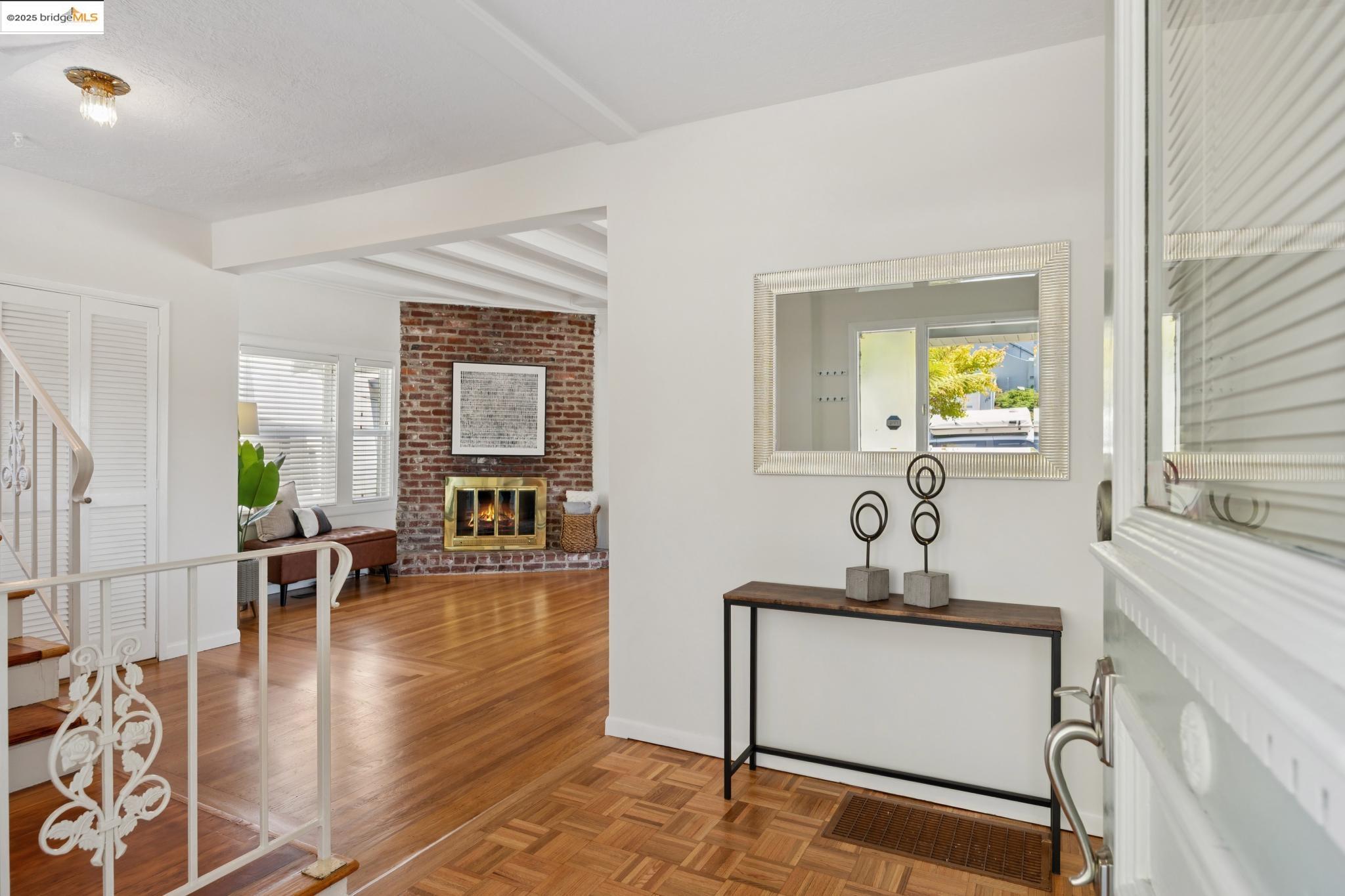 632 Valle Vista Ave, Oakland, California 94610, 3 Bedrooms Bedrooms, 6 Rooms Rooms,2 BathroomsBathrooms,Residential,For Sale,632 Valle Vista Ave,41106734