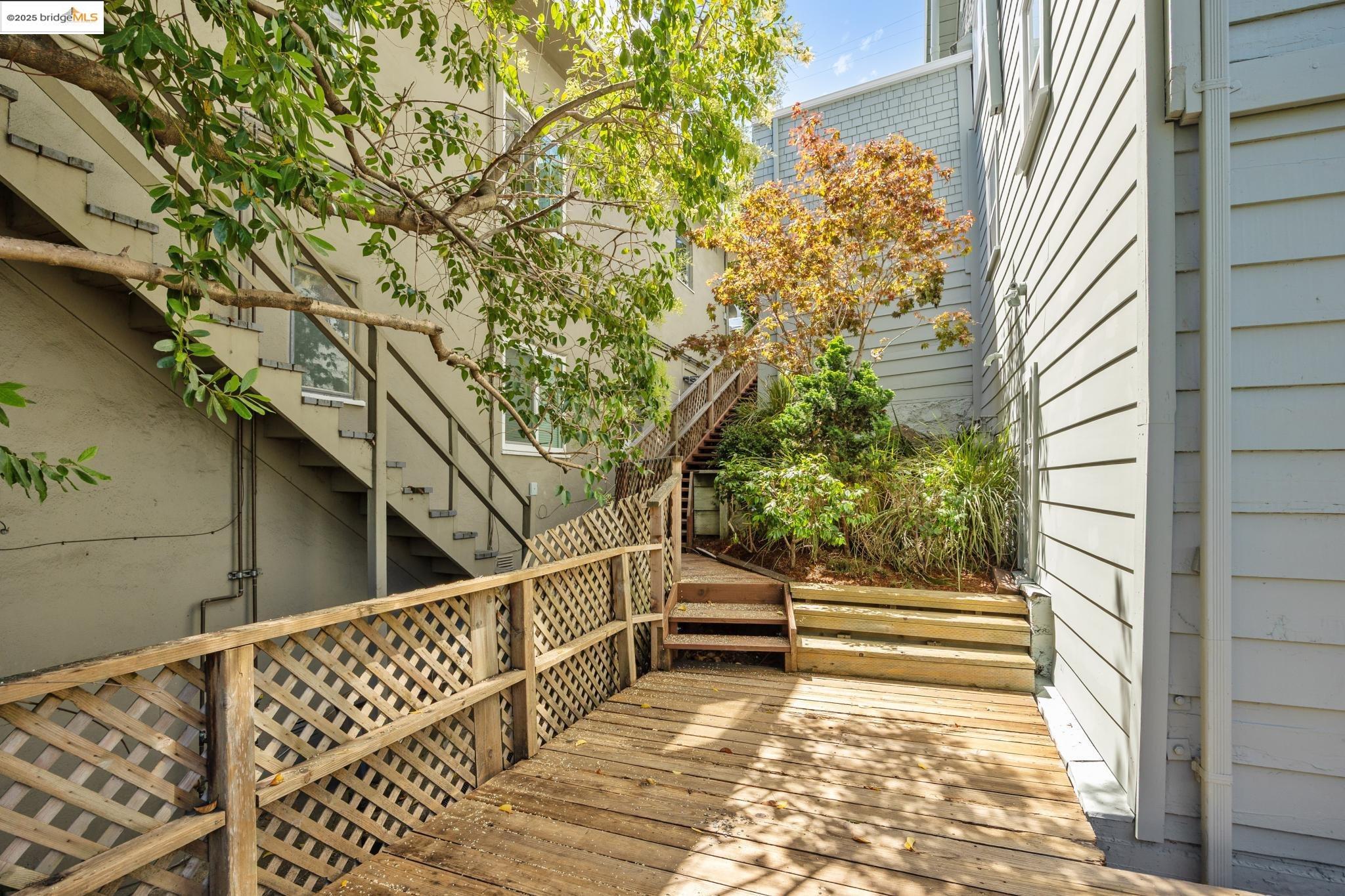632 Valle Vista Ave, Oakland, California 94610, 3 Bedrooms Bedrooms, 6 Rooms Rooms,2 BathroomsBathrooms,Residential,For Sale,632 Valle Vista Ave,41106734