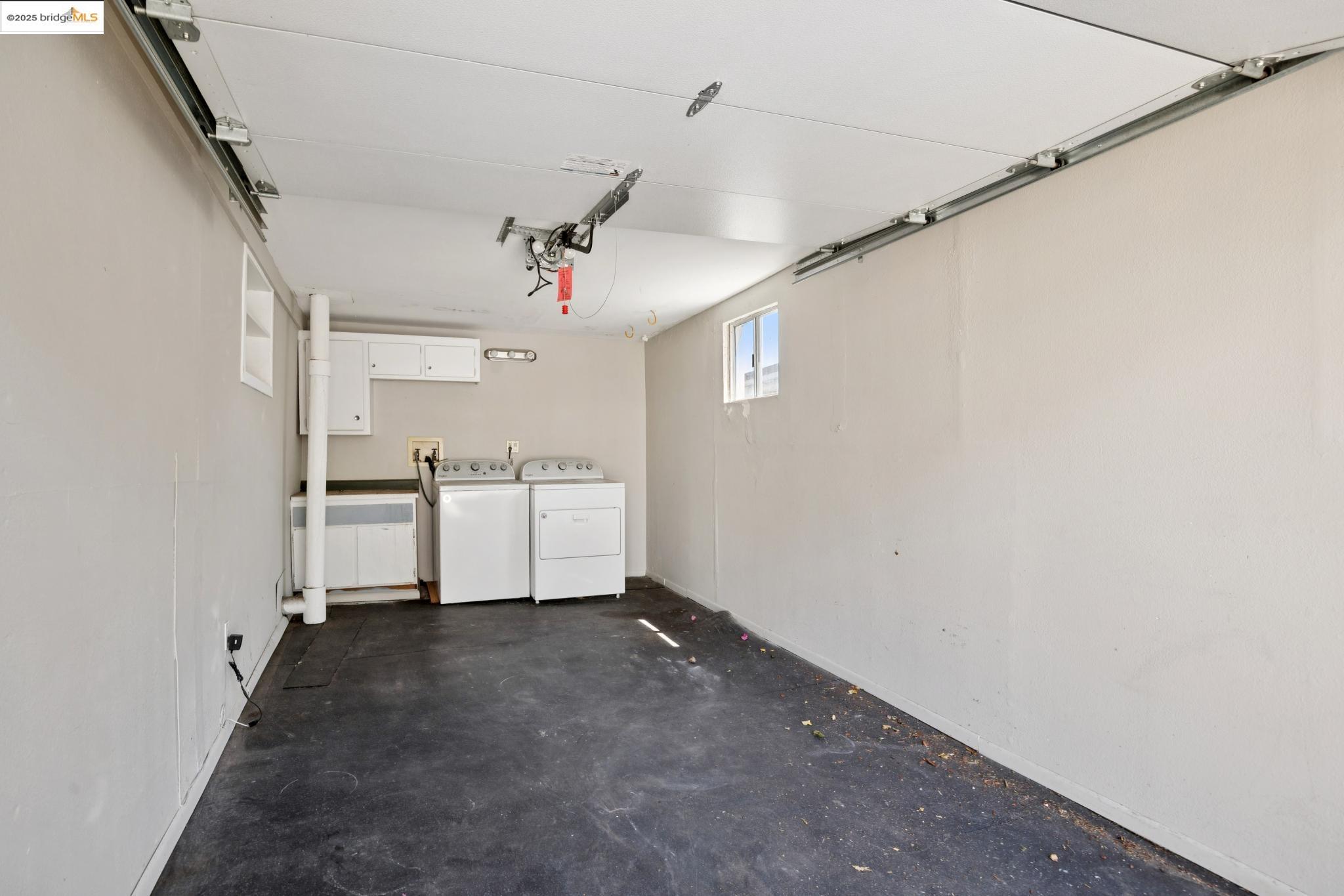 632 Valle Vista Ave, Oakland, California 94610, 3 Bedrooms Bedrooms, 6 Rooms Rooms,2 BathroomsBathrooms,Residential,For Sale,632 Valle Vista Ave,41106734