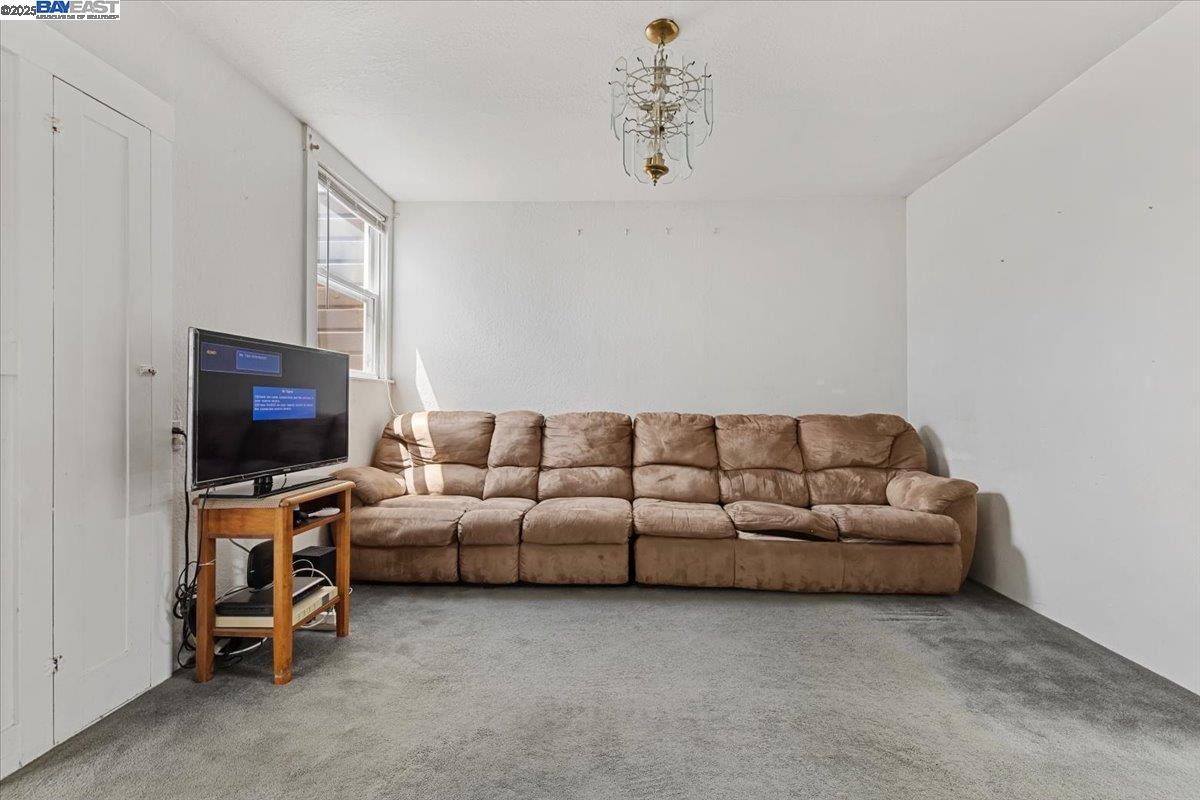 40 Acton St, Daly City, California 94014, 3 Bedrooms Bedrooms, 6 Rooms Rooms,2 BathroomsBathrooms,Residential,For Sale,40 Acton St,41106735