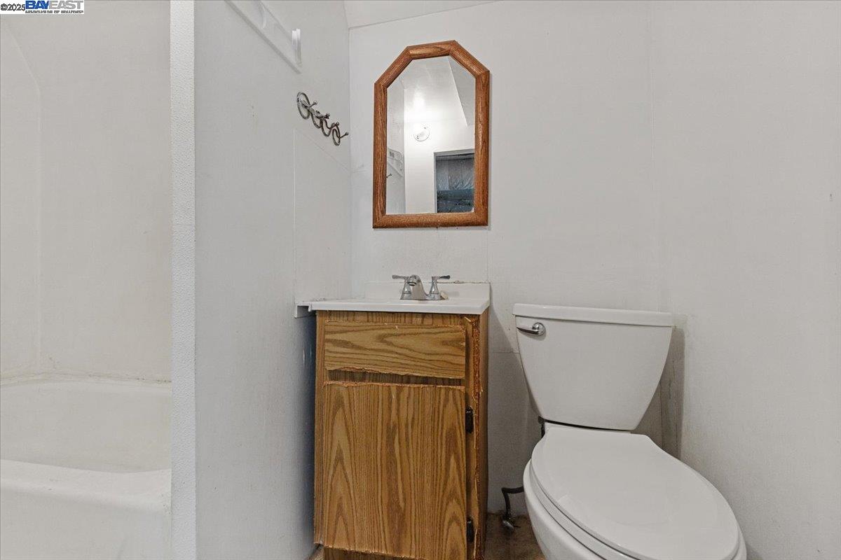 40 Acton St, Daly City, California 94014, 3 Bedrooms Bedrooms, 6 Rooms Rooms,2 BathroomsBathrooms,Residential,For Sale,40 Acton St,41106735