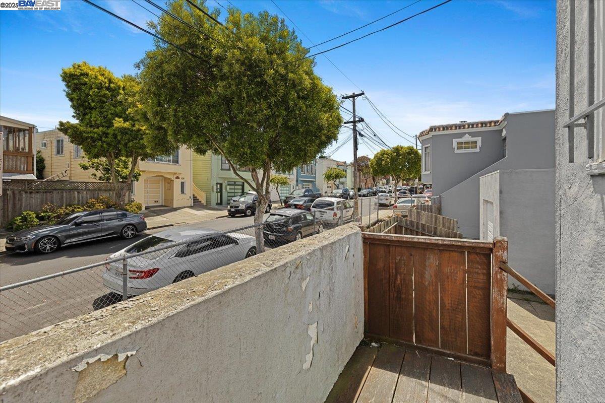 40 Acton St, Daly City, California 94014, 3 Bedrooms Bedrooms, 6 Rooms Rooms,2 BathroomsBathrooms,Residential,For Sale,40 Acton St,41106735