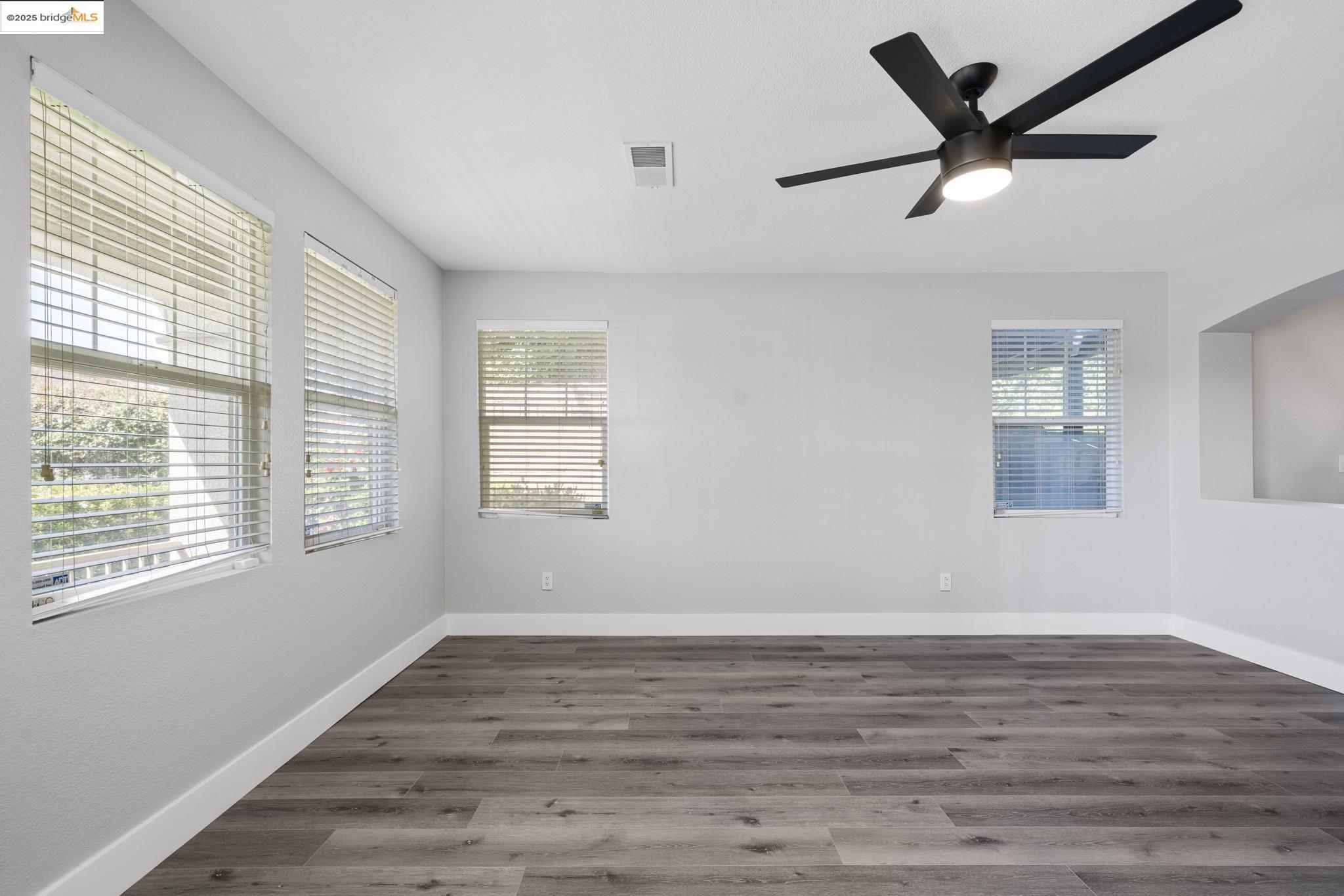101 Spruce St, Brentwood, California 94513, 3 Bedrooms Bedrooms, 7 Rooms Rooms,2 BathroomsBathrooms,Residential Lease,For Rent,101 Spruce St,41106736