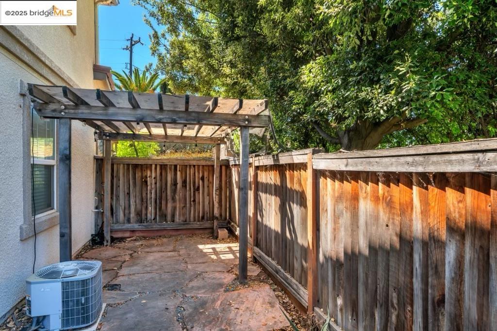 101 Spruce St, Brentwood, California 94513, 3 Bedrooms Bedrooms, 7 Rooms Rooms,2 BathroomsBathrooms,Residential Lease,For Rent,101 Spruce St,41106736