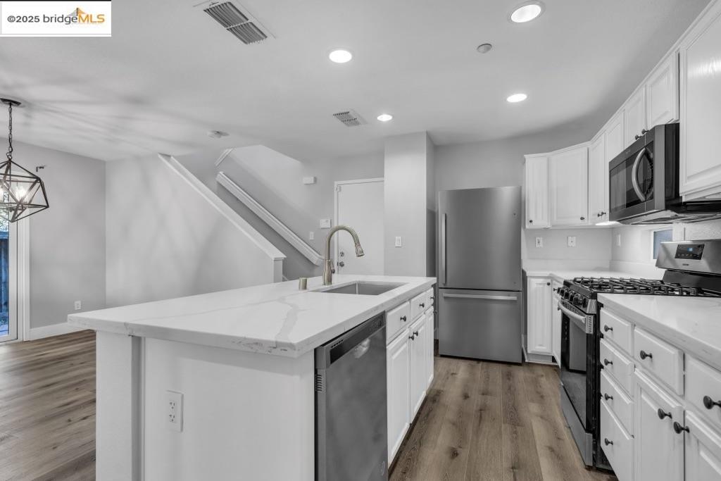 101 Spruce St, Brentwood, California 94513, 3 Bedrooms Bedrooms, 7 Rooms Rooms,2 BathroomsBathrooms,Residential Lease,For Rent,101 Spruce St,41106736