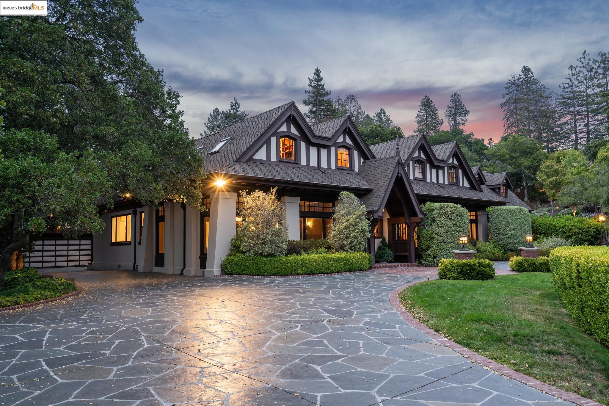 Detail Gallery Image 2 of 55 For 45 Glen Alpine, Piedmont,  CA 94611 - 8 Beds | 6/1 Baths
