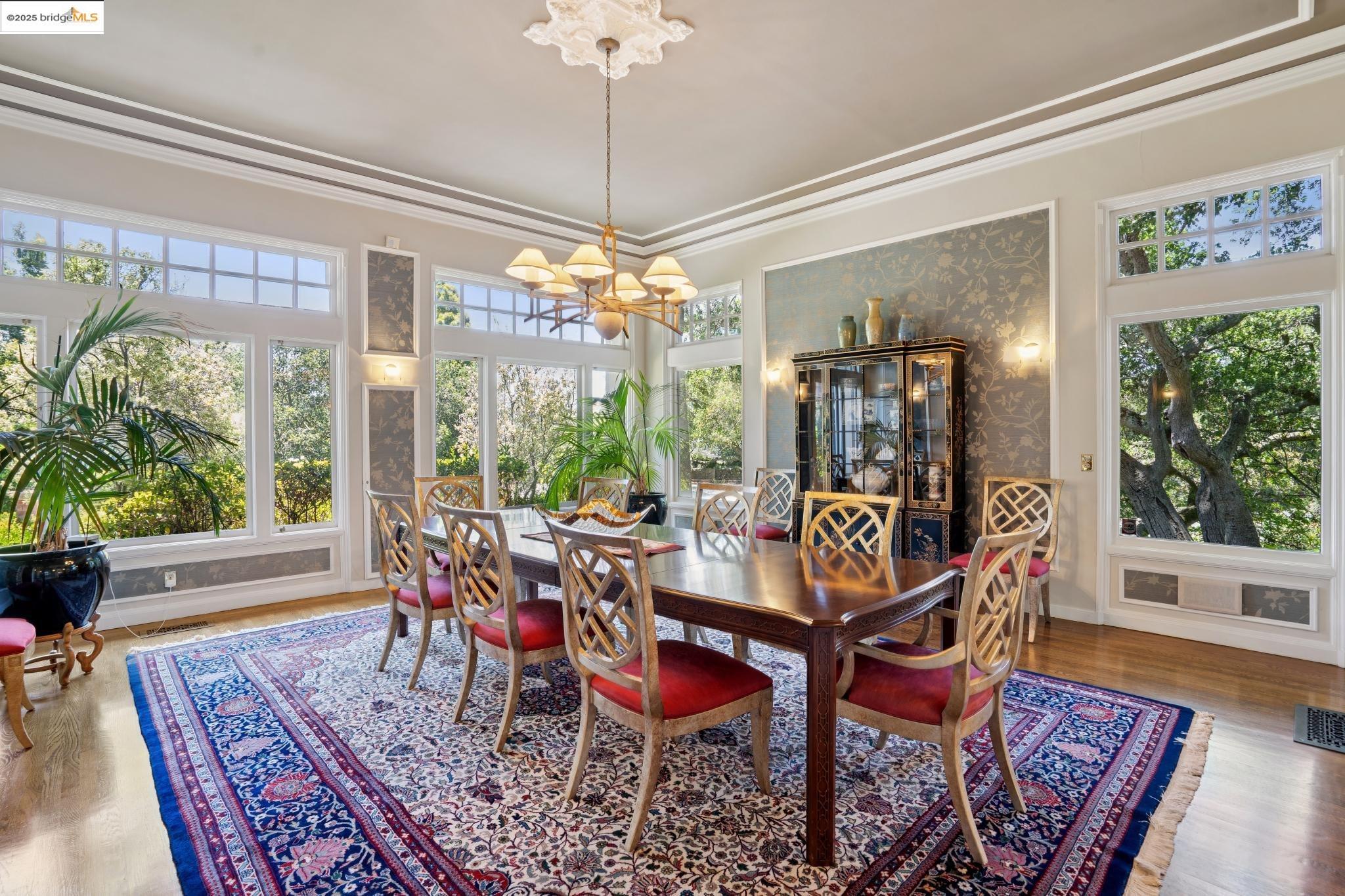 Detail Gallery Image 14 of 55 For 45 Glen Alpine, Piedmont,  CA 94611 - 8 Beds | 6/1 Baths